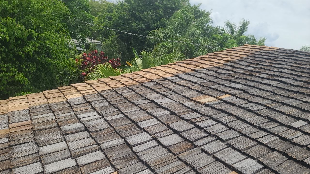 Wood Shake Repair using Wood Roof Shakes by Aastro Roofing