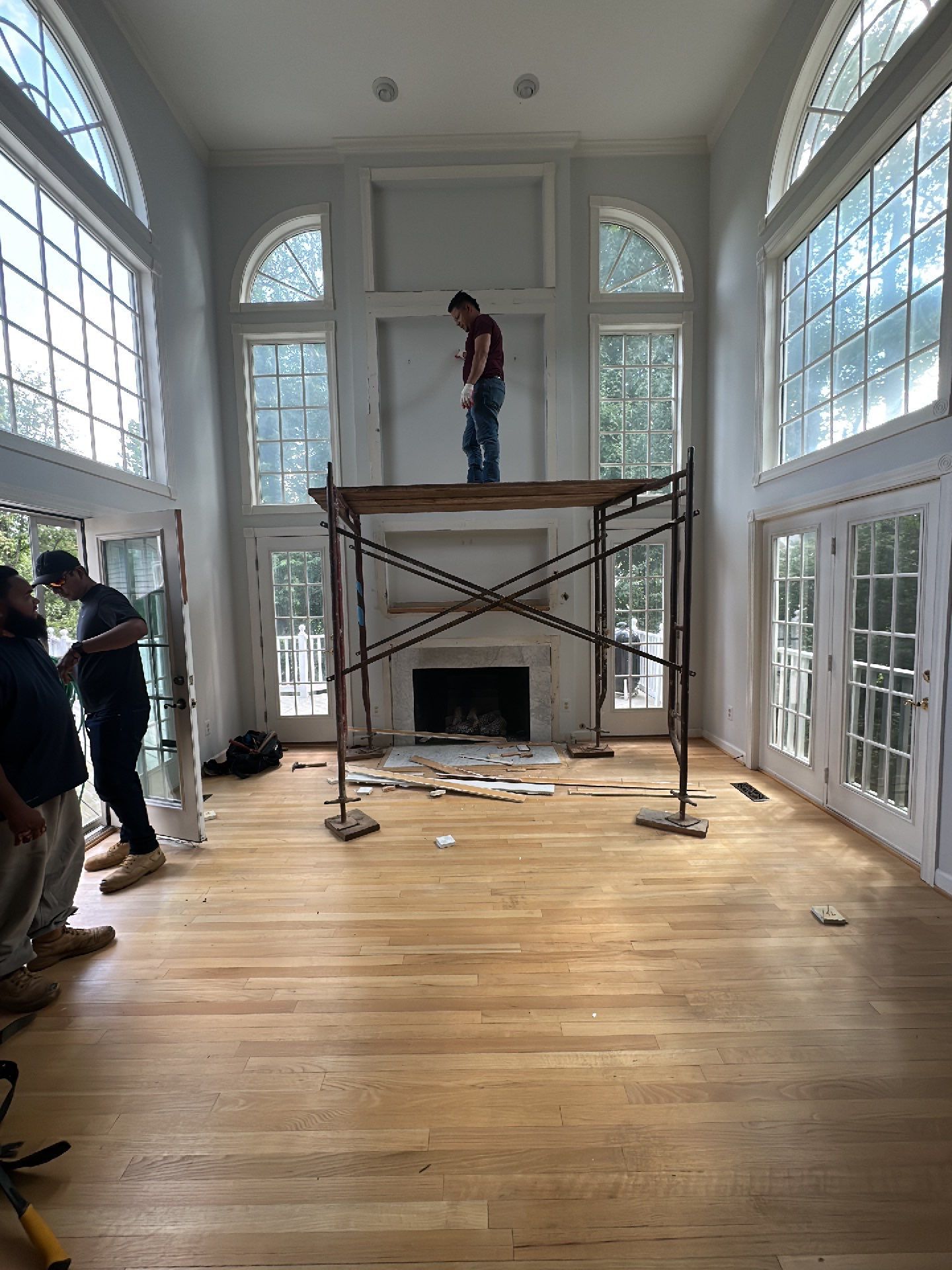 Fireplace remodel, Great Falls, VA by Fairfax Contractors, LLC