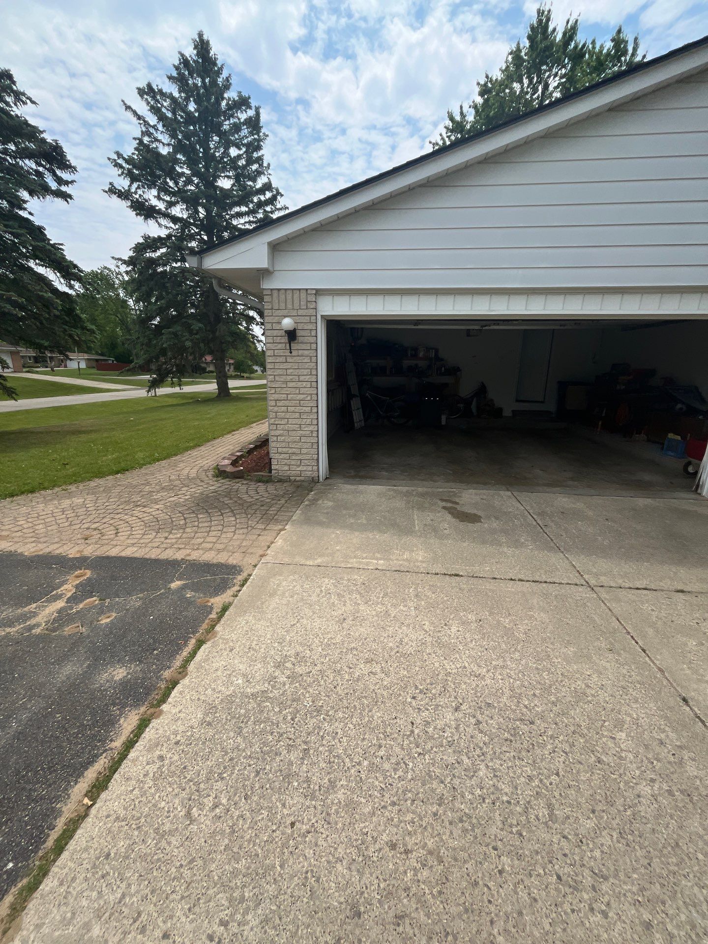 Siding Replacement using Ascend Laguna Blue by 180 Contractors