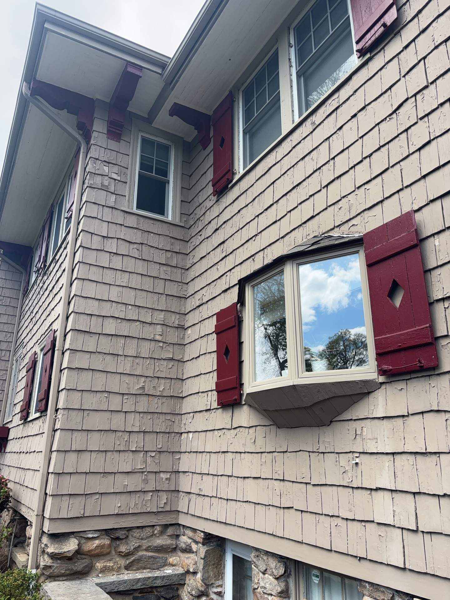 James Hardie Shingle on a Historic Craftsman in New Rochelle, NY by Ideal Siding - Westchester