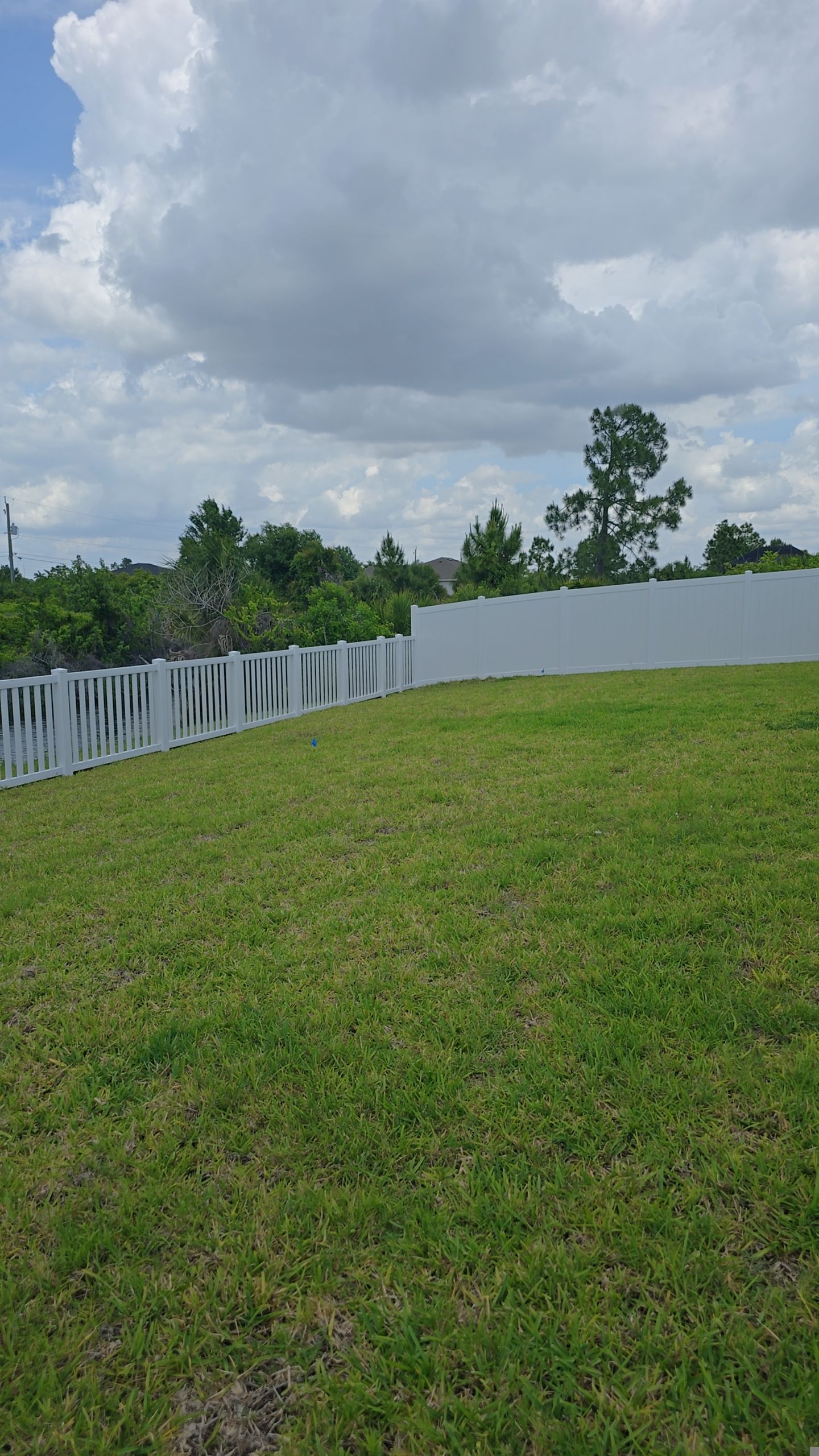Vinyl Fence Install in Port Charlotte by True Fence LLC