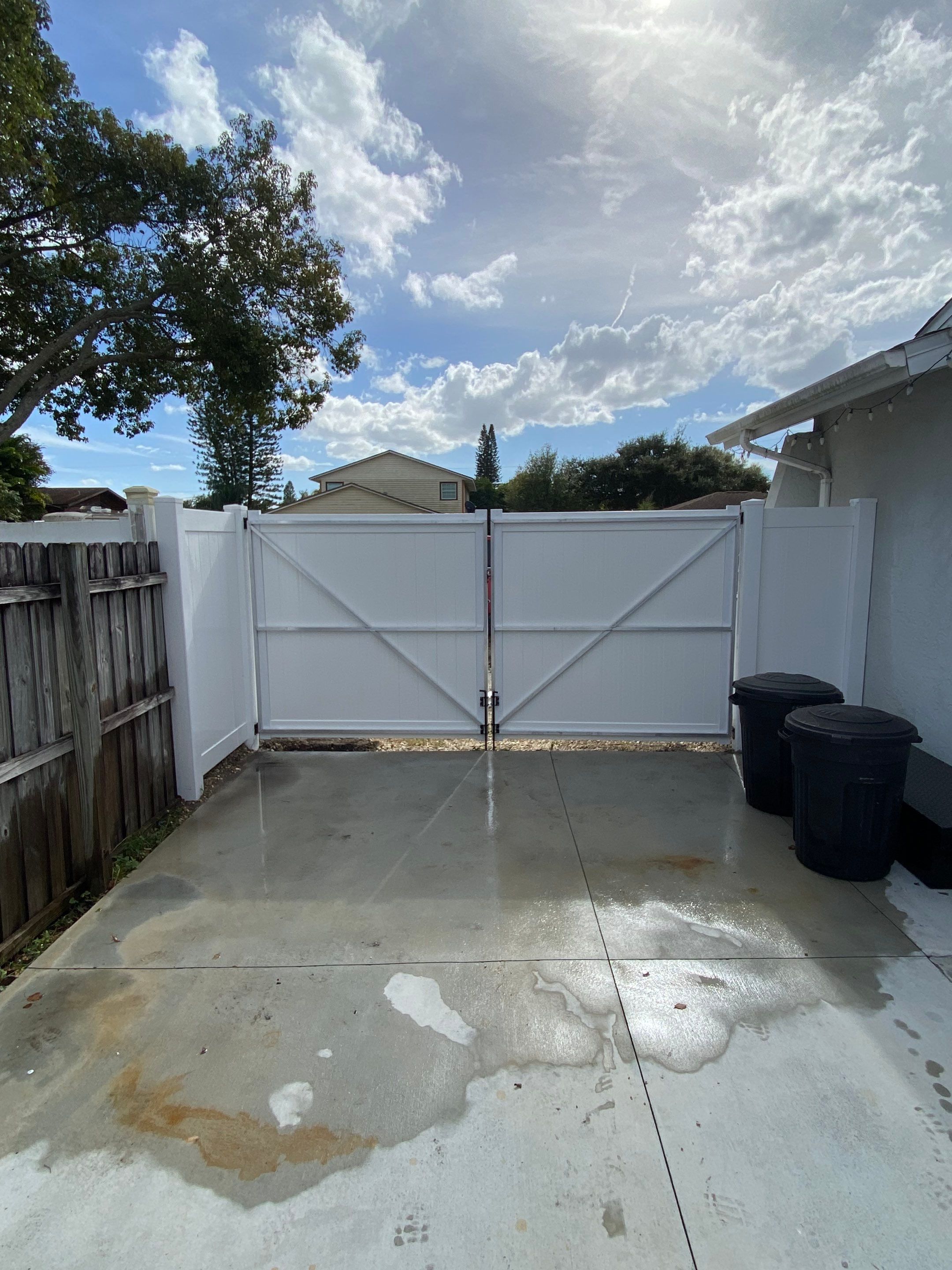 Palmetto, FL 6 ft. Tall White Vinyl Privacy Fence  by Asap fence and gates, LLC