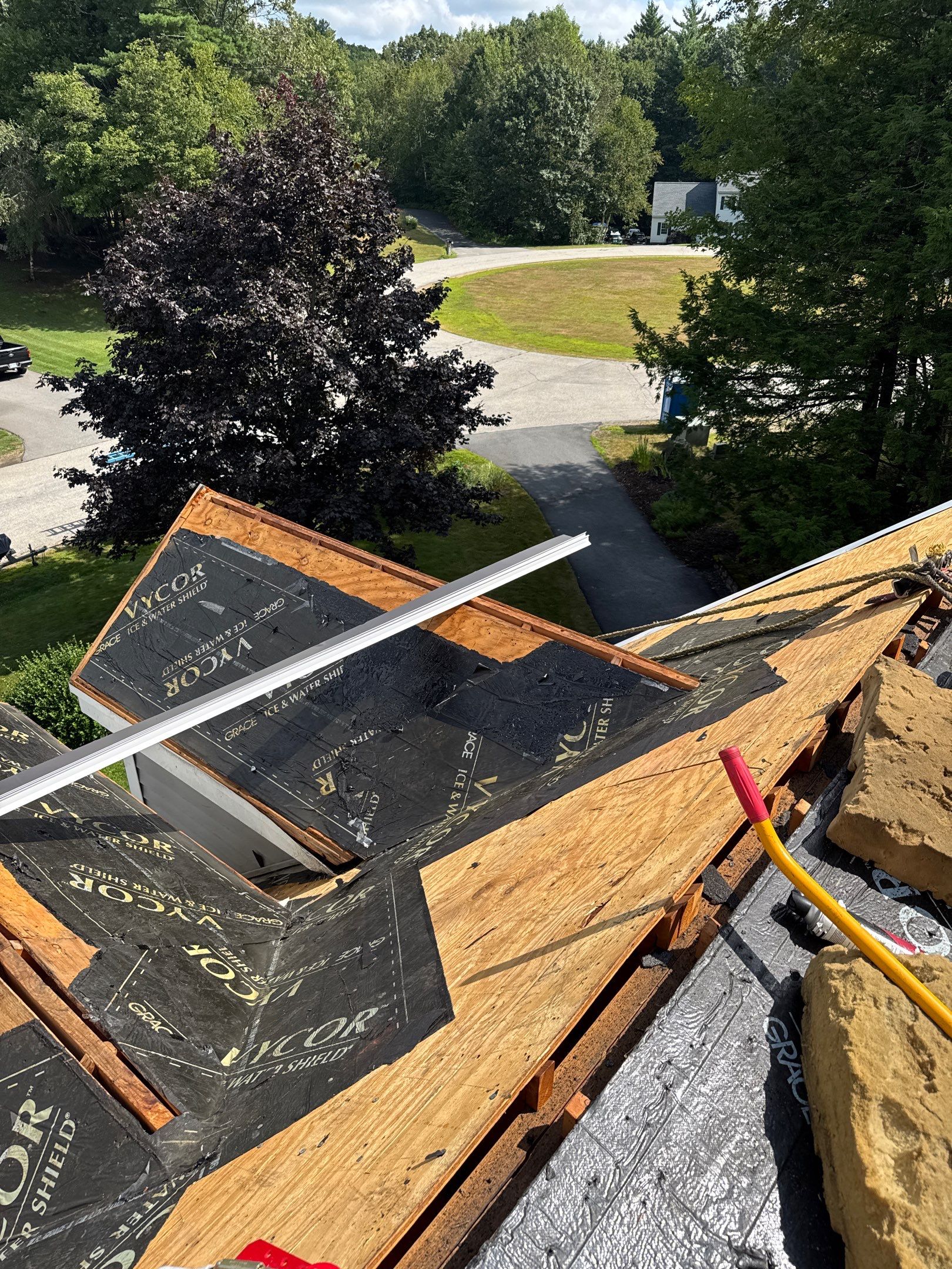 Roof Replacement in Brentwood, NH – Owens Corning Duration Slatestone Gray with New Gutters by Compass exteriors