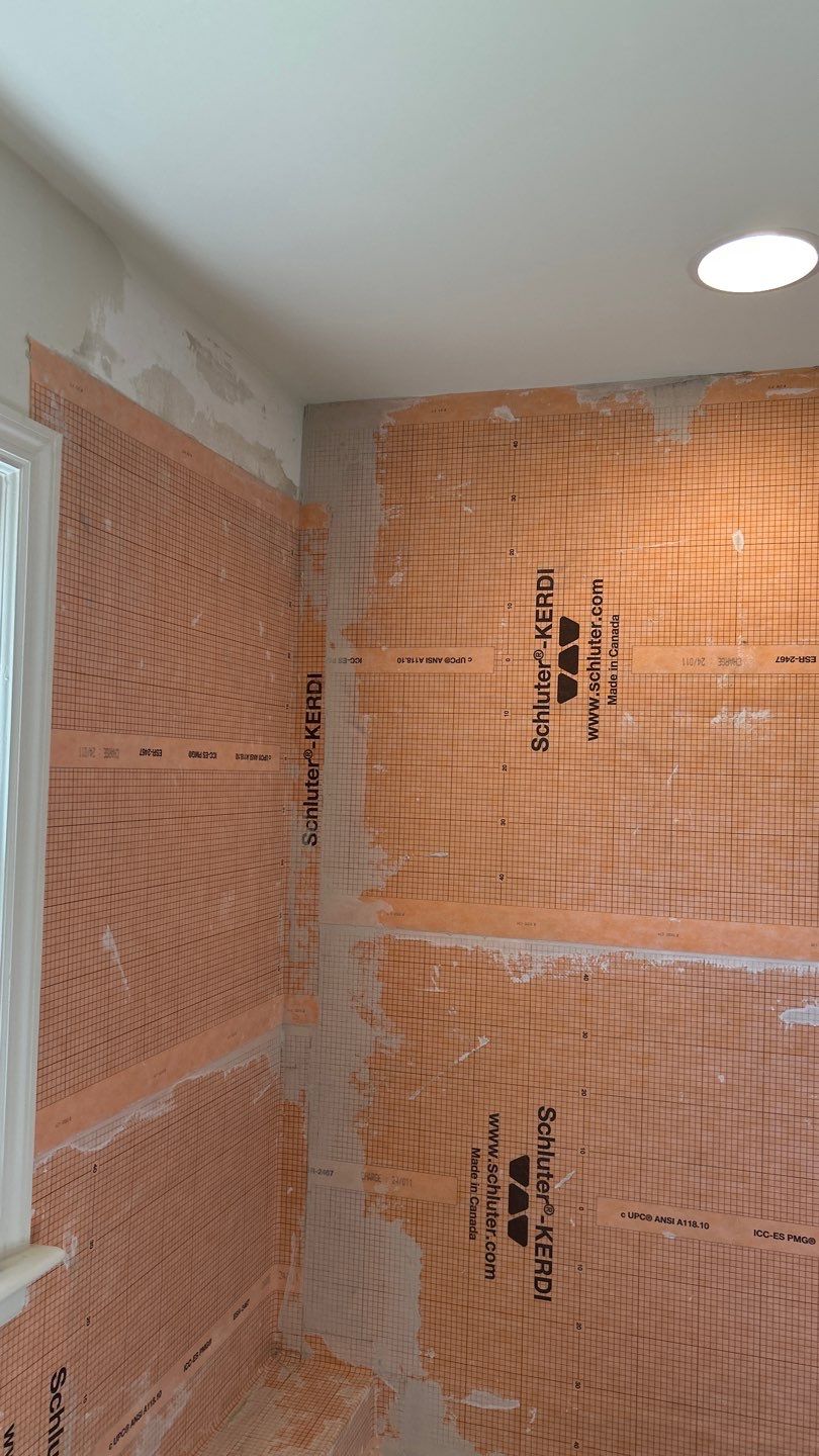 New Tub Surround  by Footprints Floors of Nashville