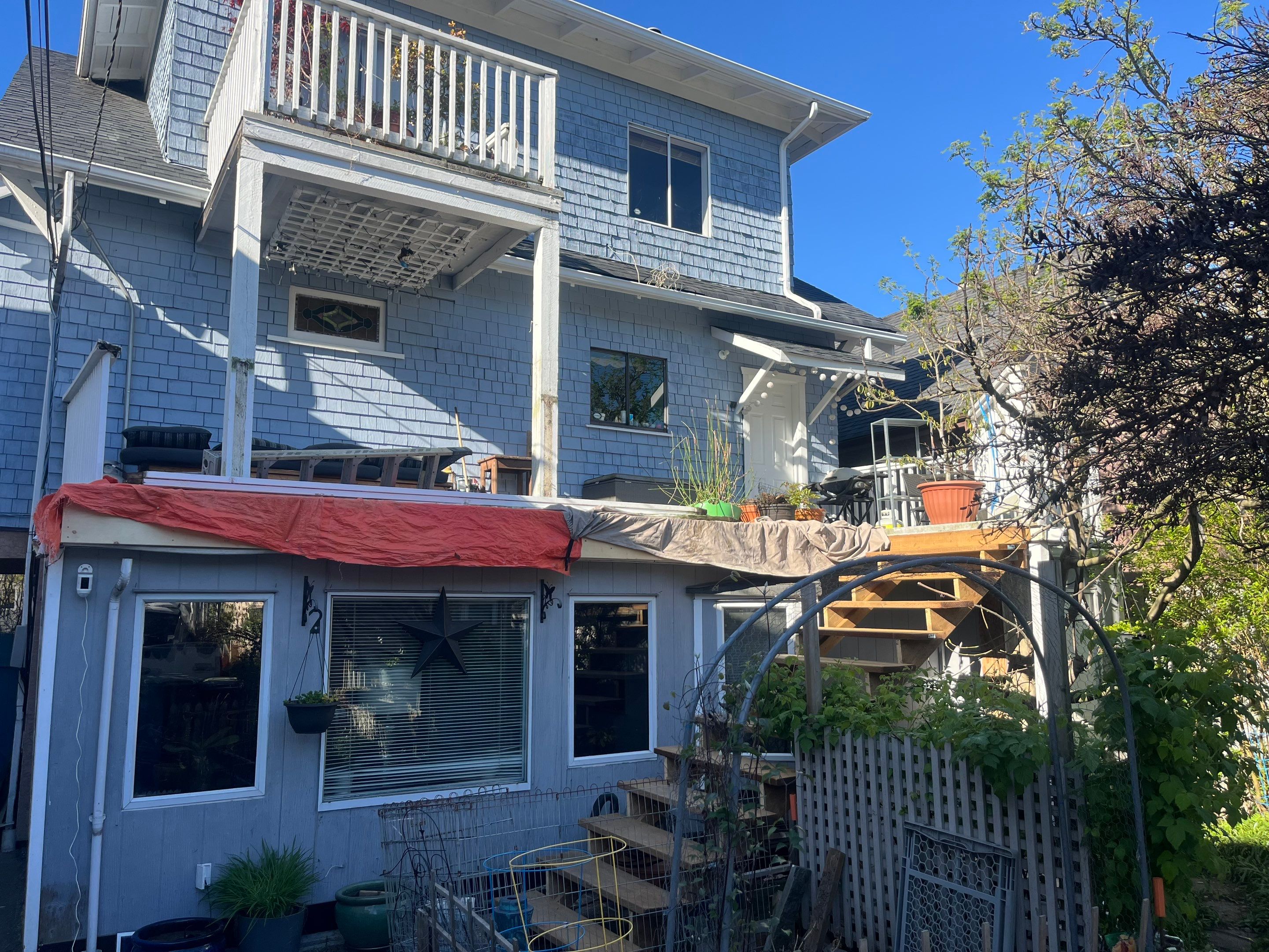 New Deck & New Set Of Stairs by YVR Construction Group