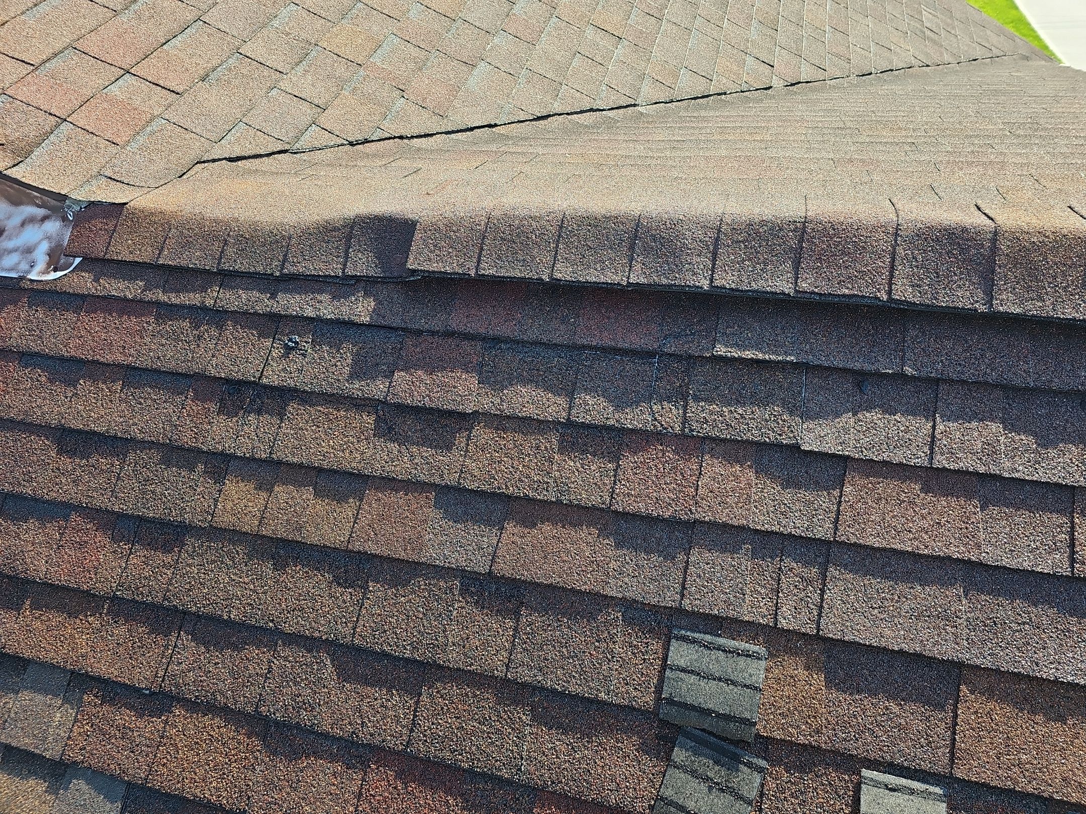 ATLAS PINNACLE COLOR: BURNT HICKORY DRIP EDGE: MUSKET BROWN by Eagle Eye Roofing