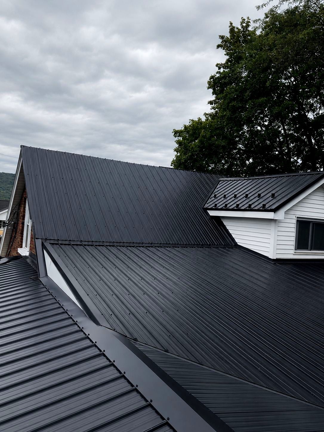 ABM Metal Panels: Strength and Simplicity by Esh Builders