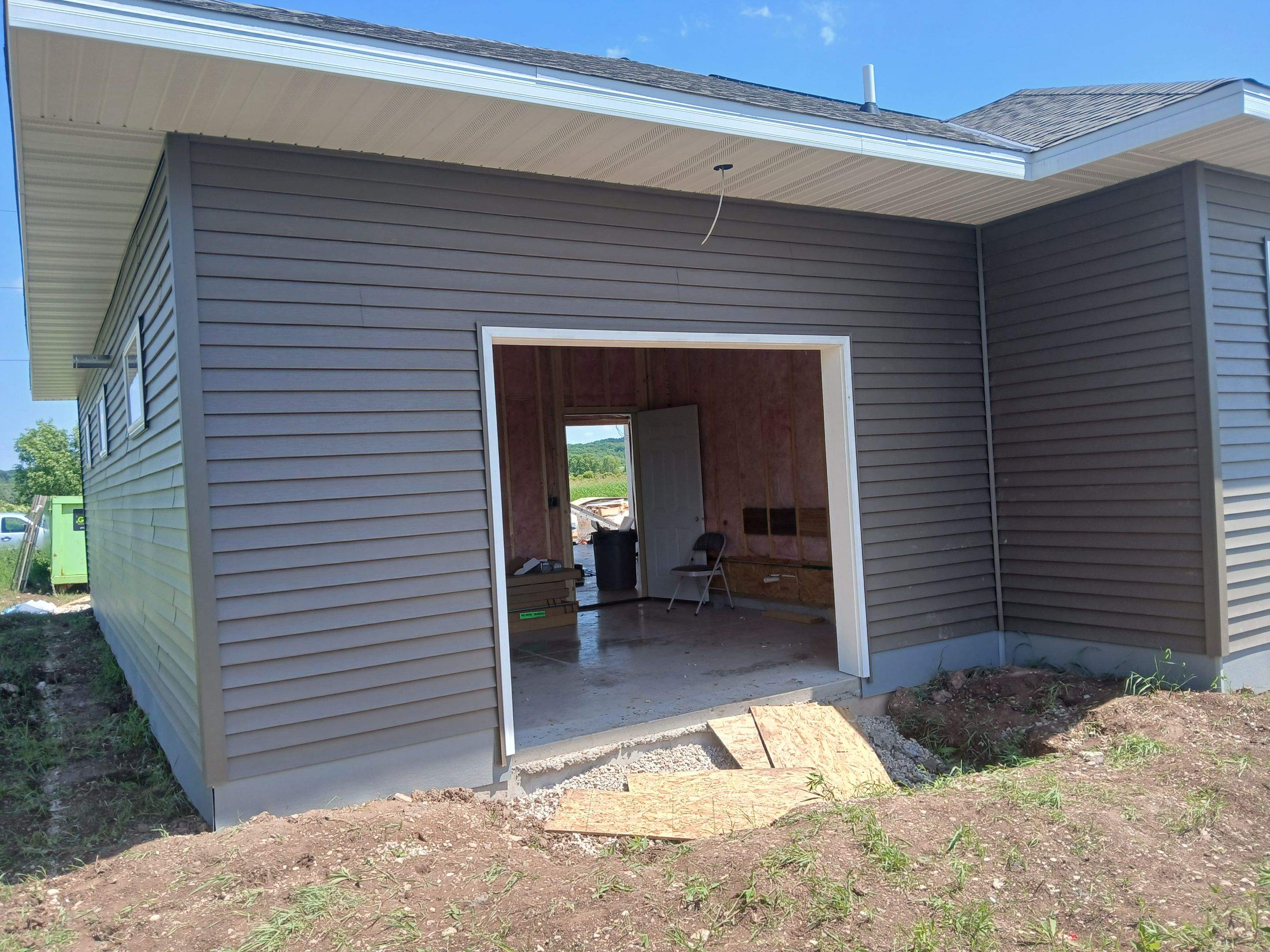 New Con Siding  by Gellings Roofing & Siding