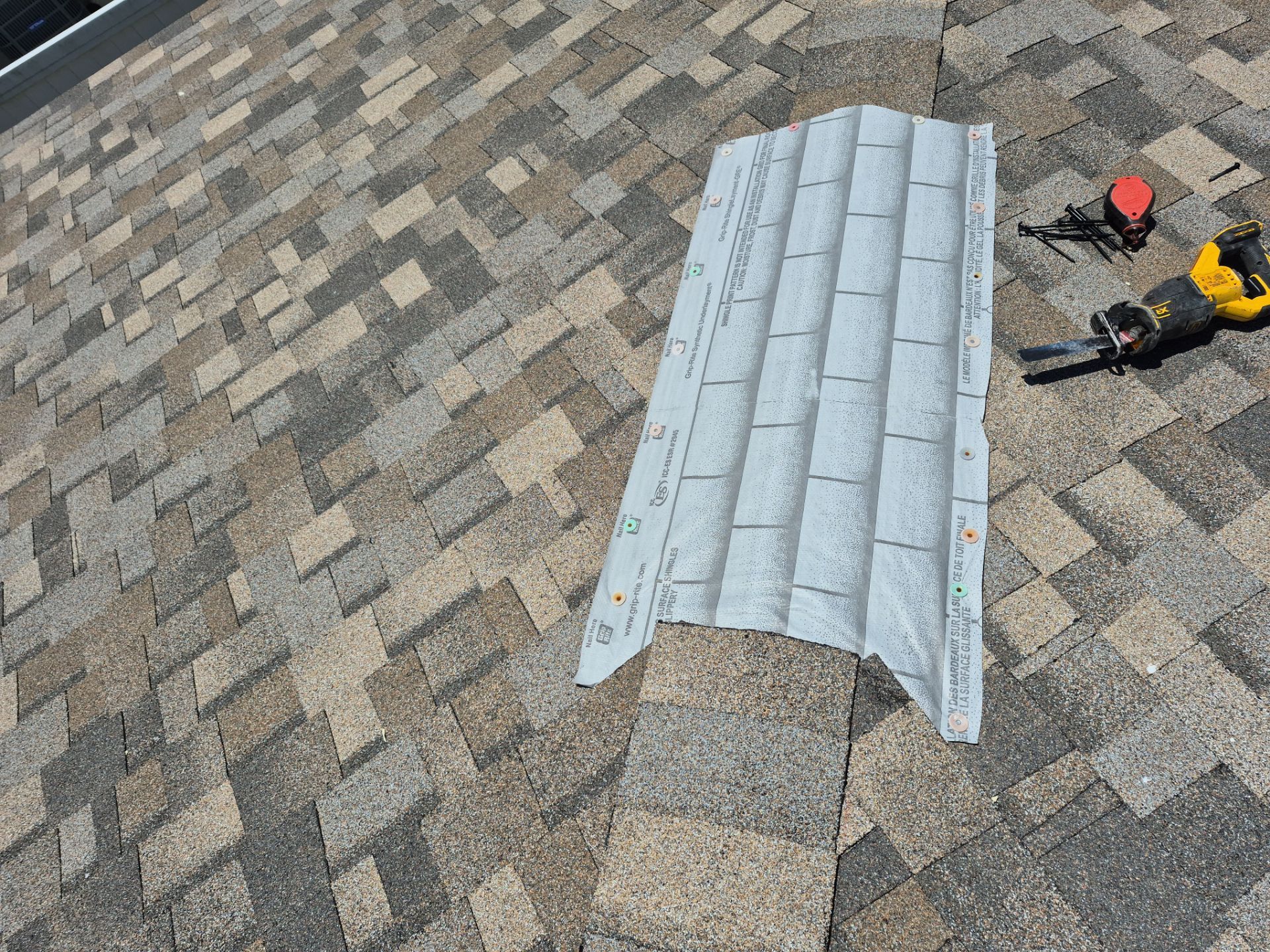 Project in Seminole 33772 by Mitchell Roofing Company LLC