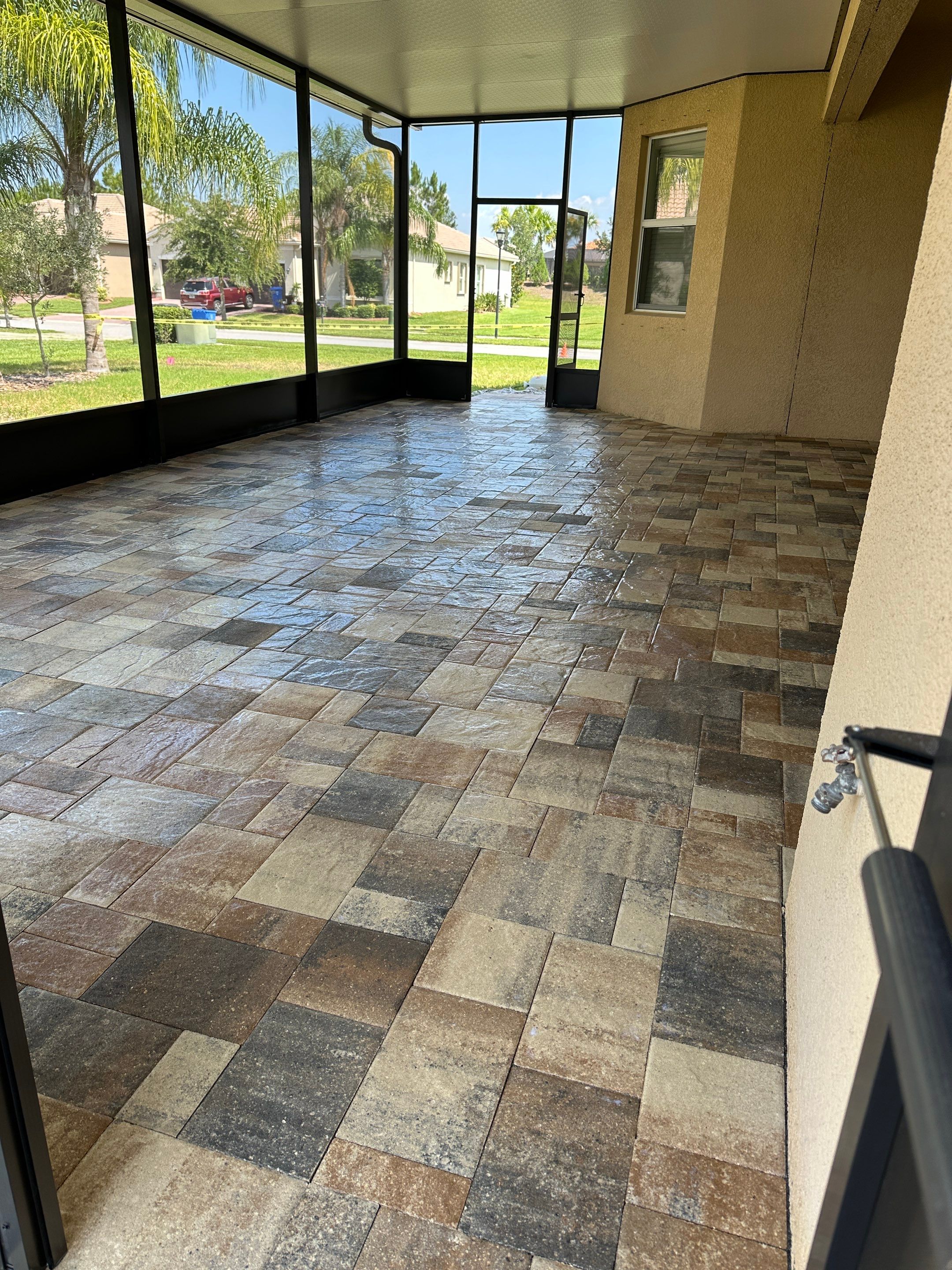 Paver Cleaning and Sealing in Wimauma Valencia Lakes by Supreme Paver Experts