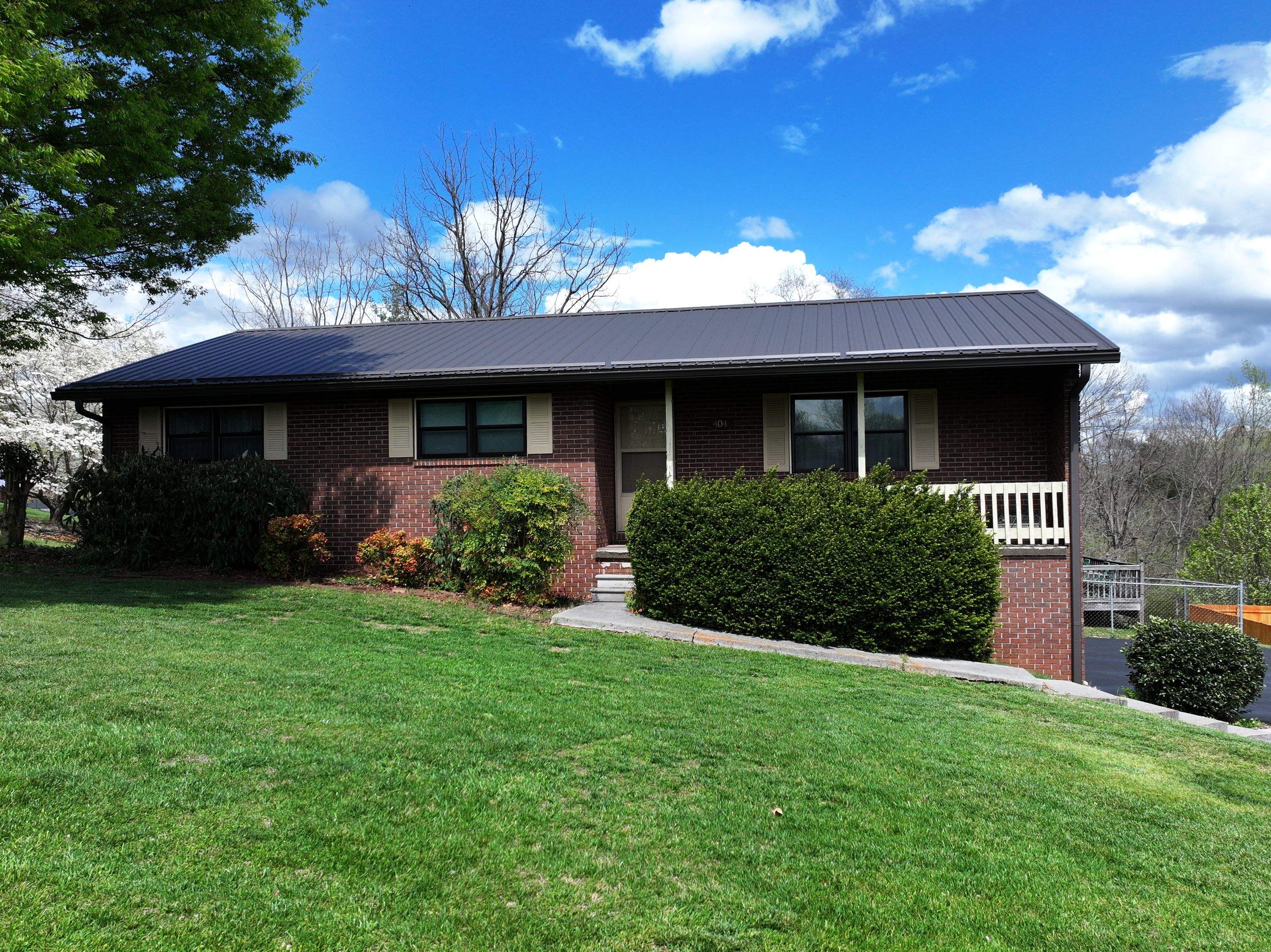 Burrus Residence by Omnia Roofing