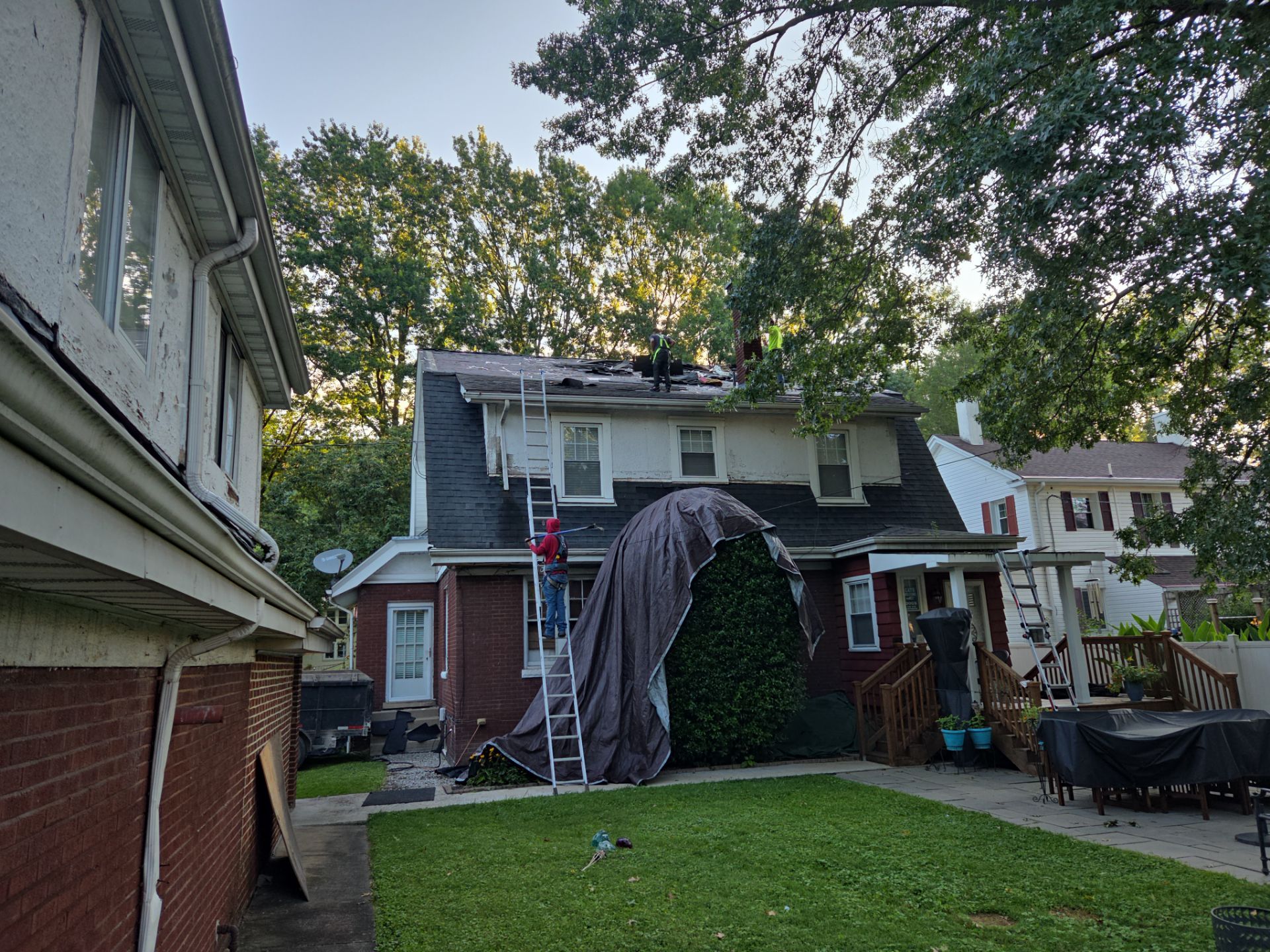 Charleston WV IKO Dynasty Roof Replacement – Premium Asphalt Shingles & Expert Installation by Mr. Roofer