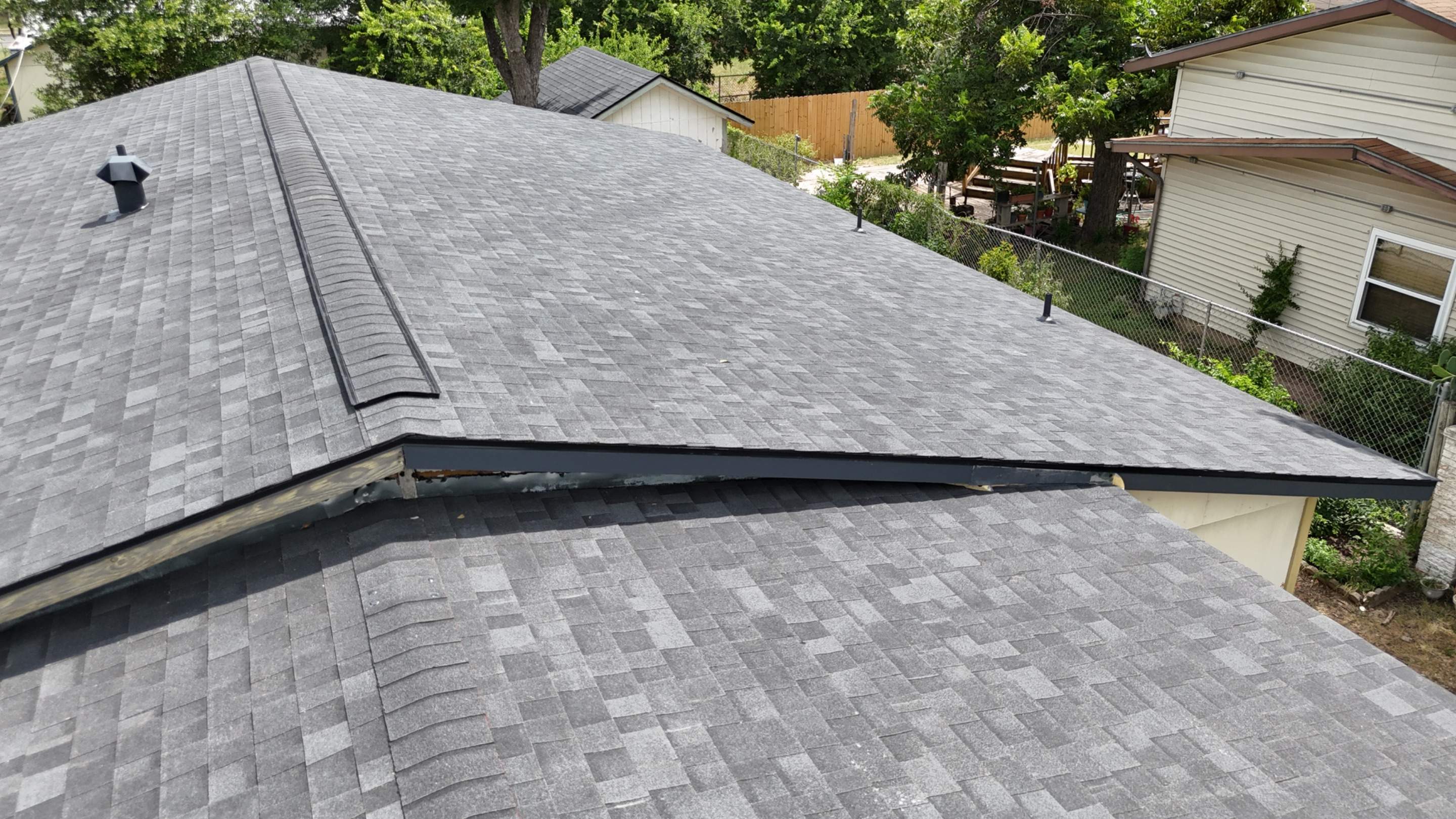 Onyx Black - Owens Corning TruDefinition Duration Oakridge by RoofsOnly.com