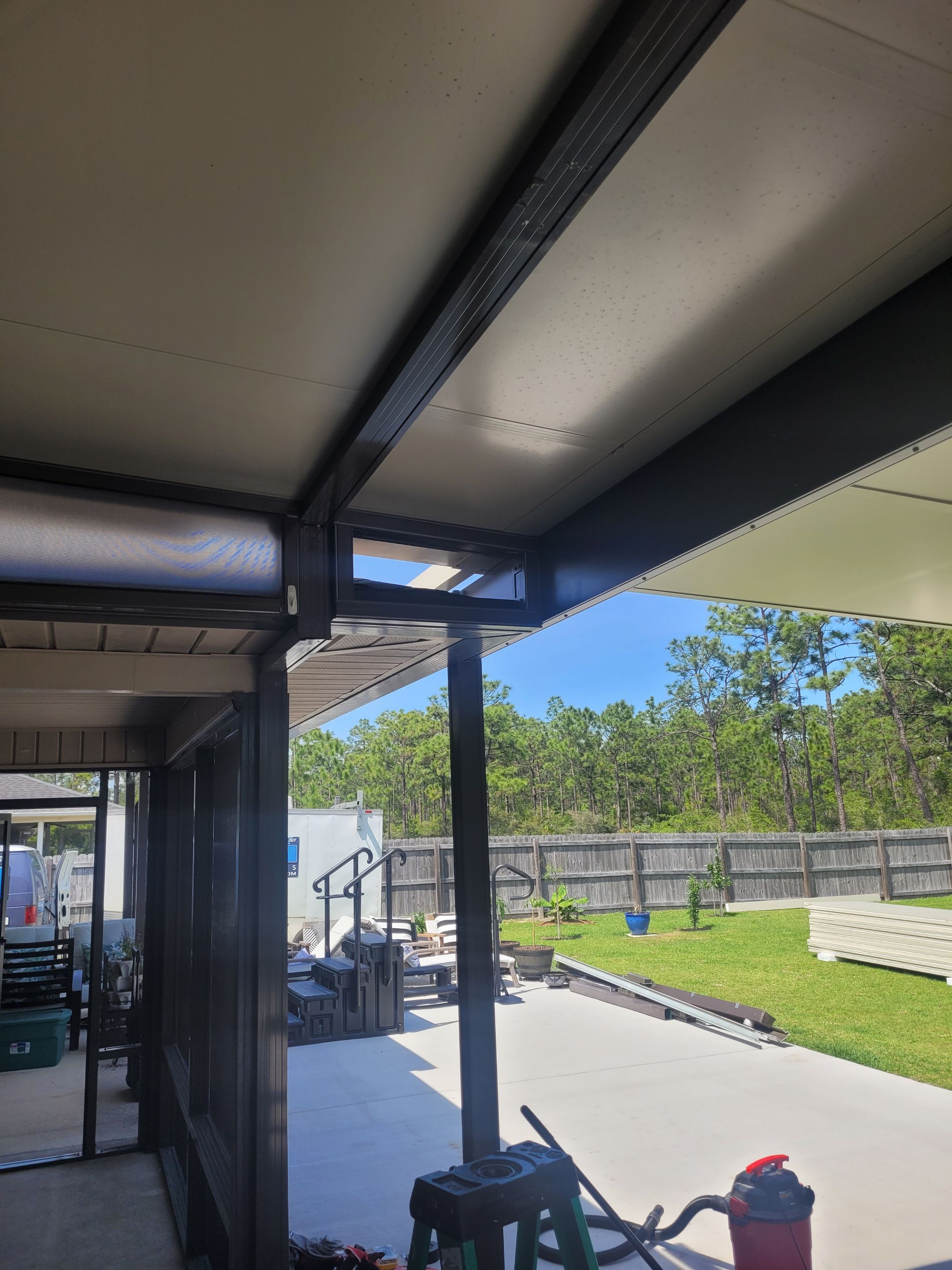 Large Screen Room & Patio Cover in Navarre by Titan Sunrooms