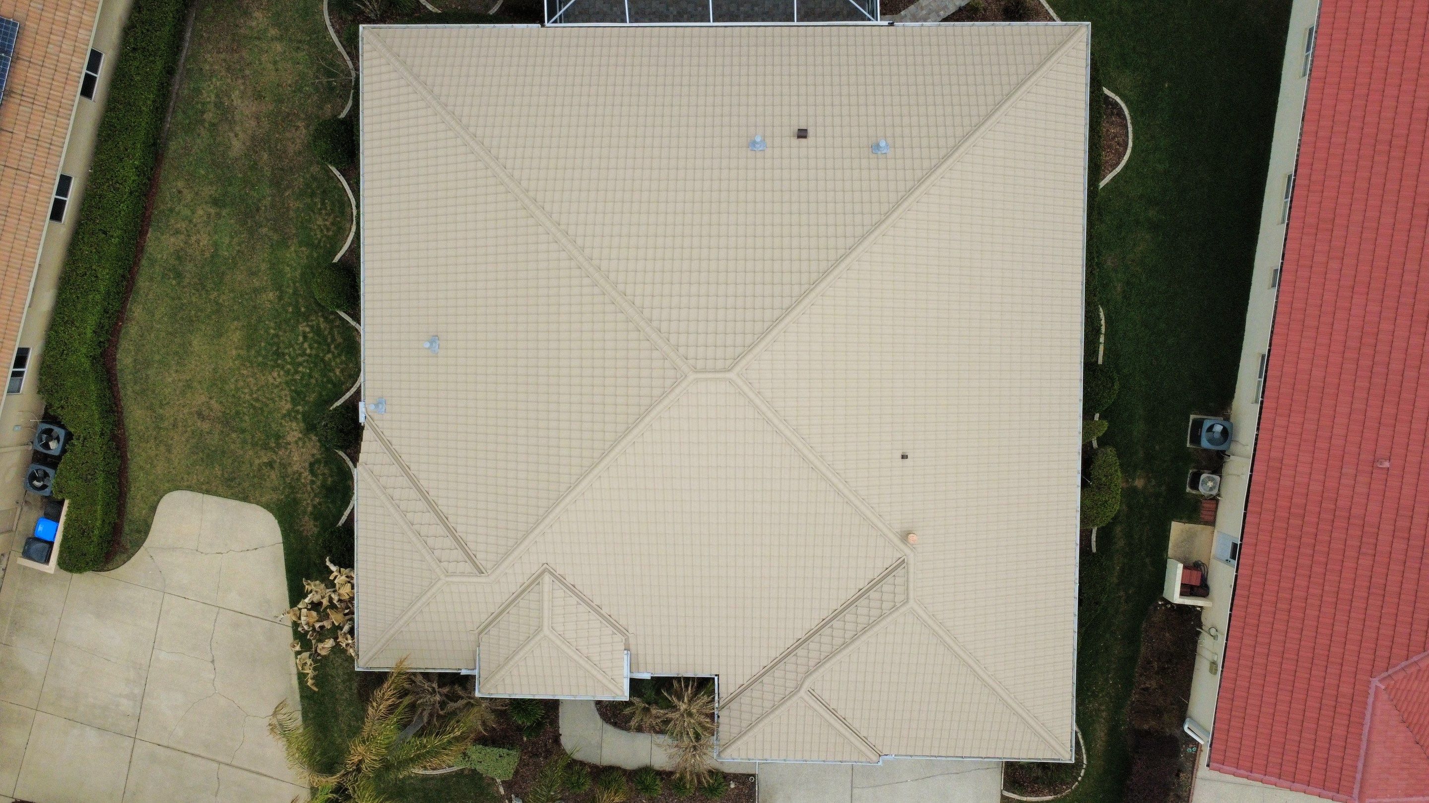 Roof replacement in Tampa, FL by Steadfast Roofing 