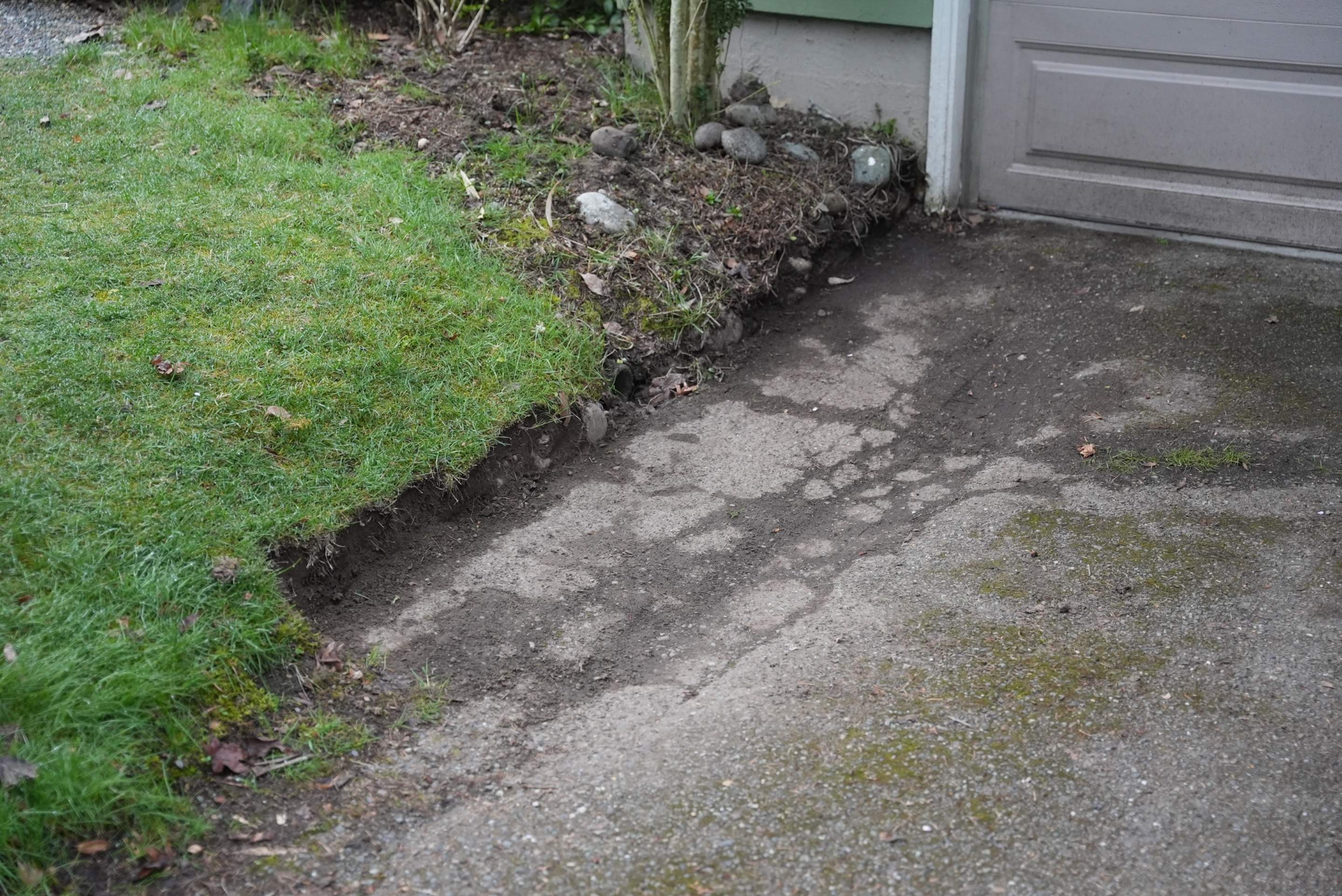 Pavers Driveway & Walkway with Concrete Lip | Seattle  by Jireh Asphalt & Concrete Inc 