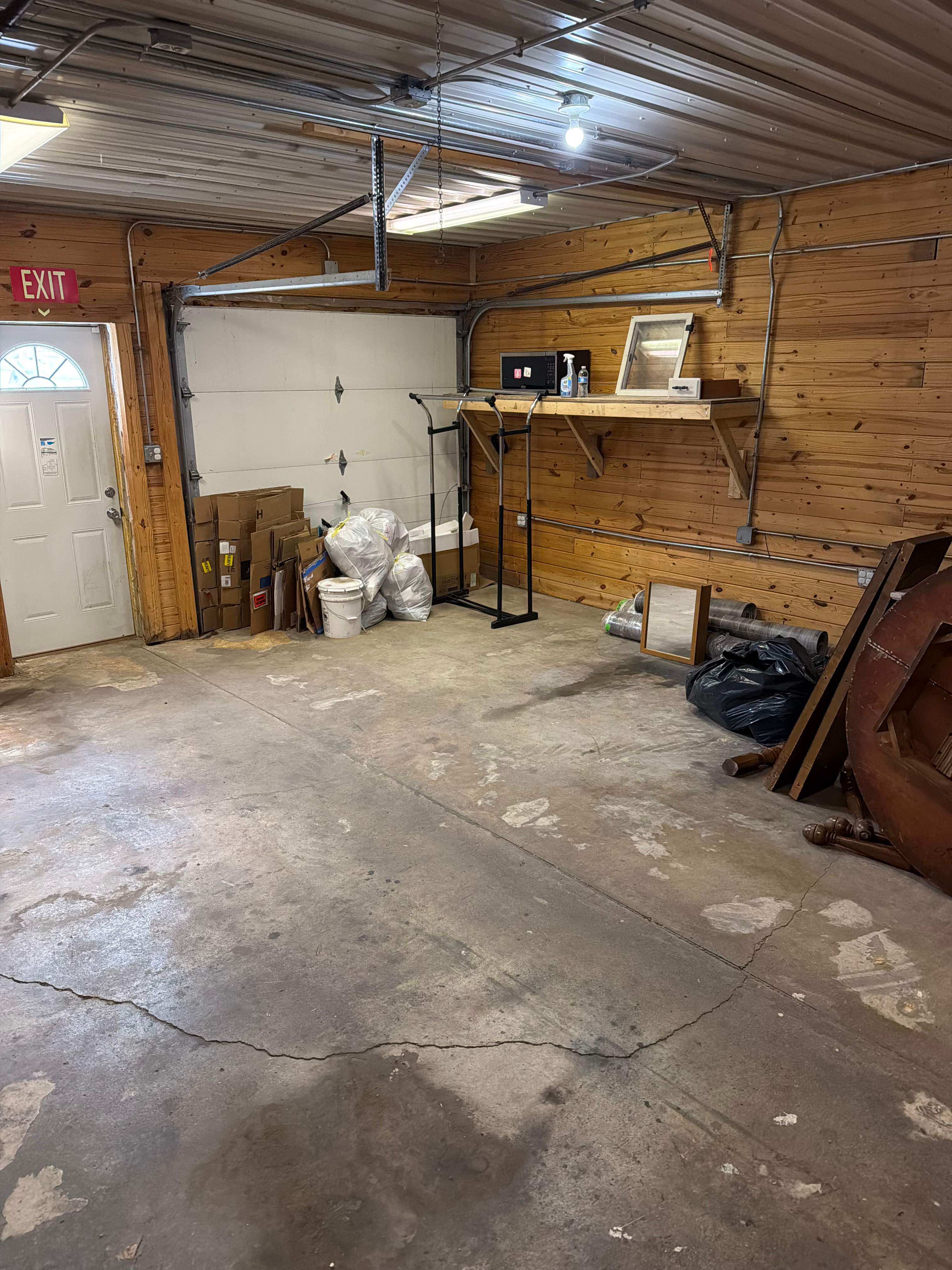 Commercial Epoxy Flake Floor Coating in Emmetsburg, Iowa by Select Painting, Coatings & Garage Cabinets