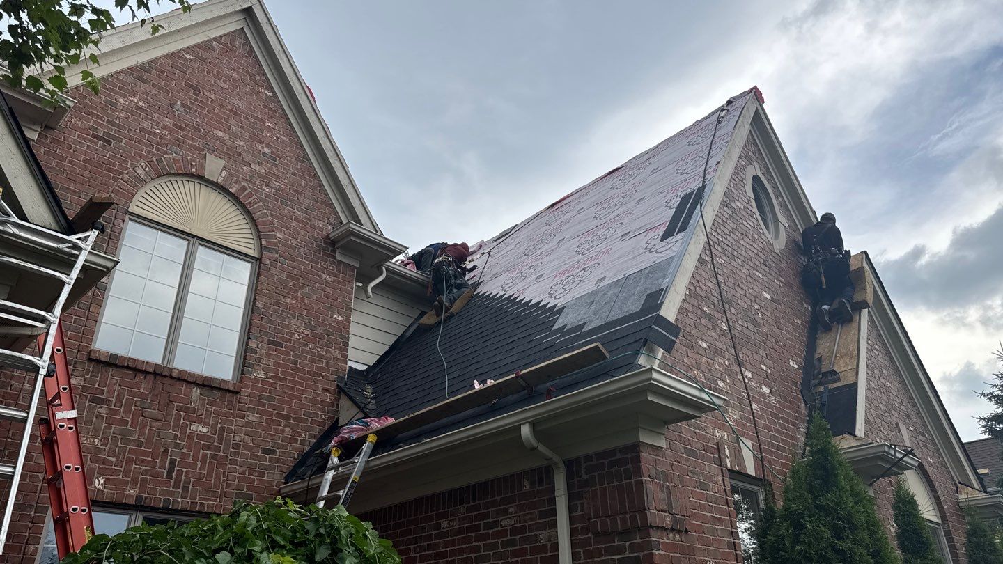 Roof Replacement using Owens Corning Onyx Black by 180 Contractors
