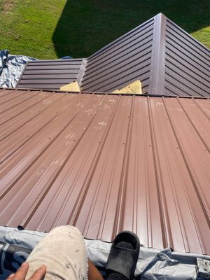 Residential Roofing Installation using Metal