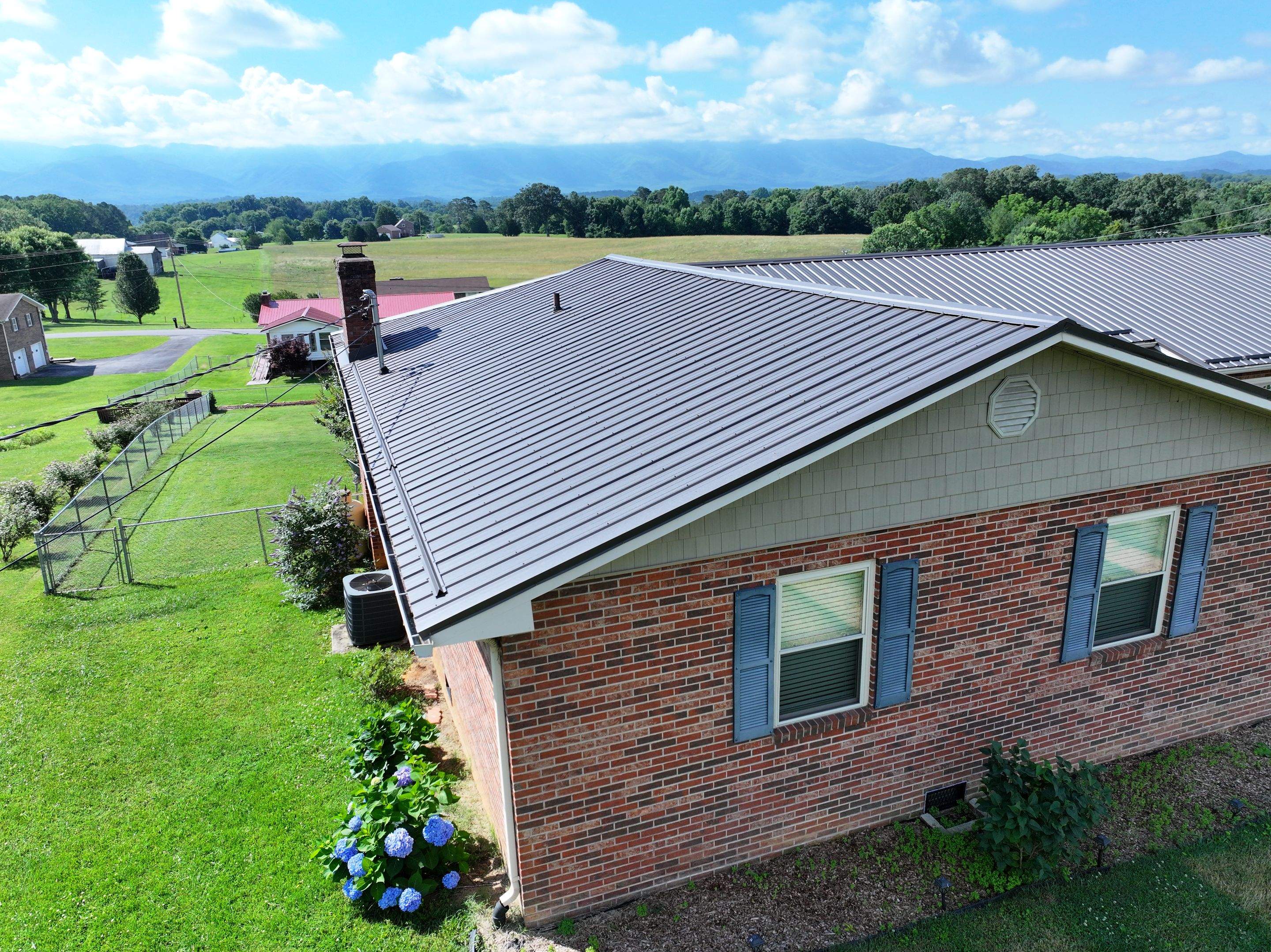 Maximoff Residence by Omnia Roofing