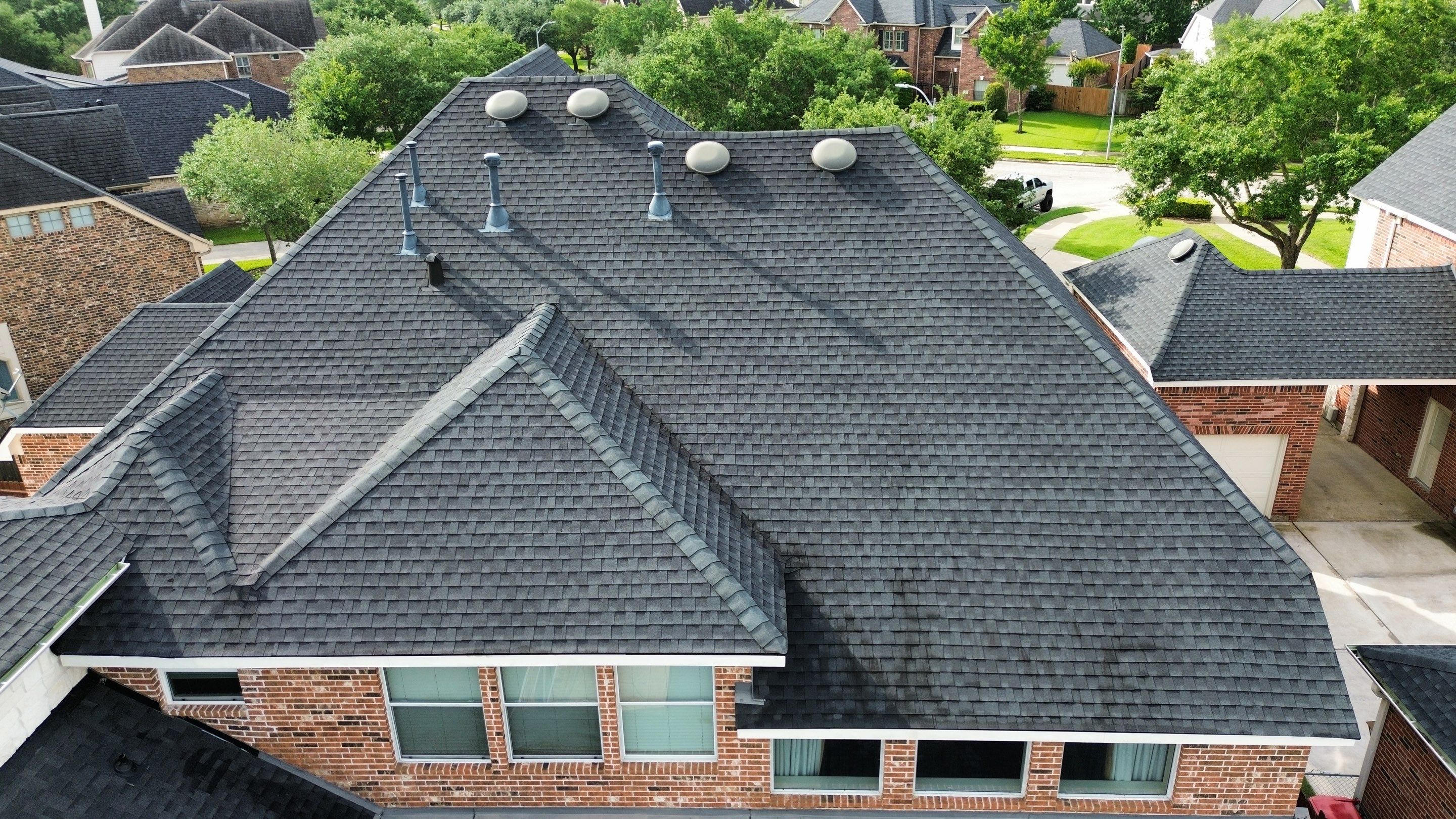 Sugar Land GAF Roof Replacement by Houston Roofing & Construction