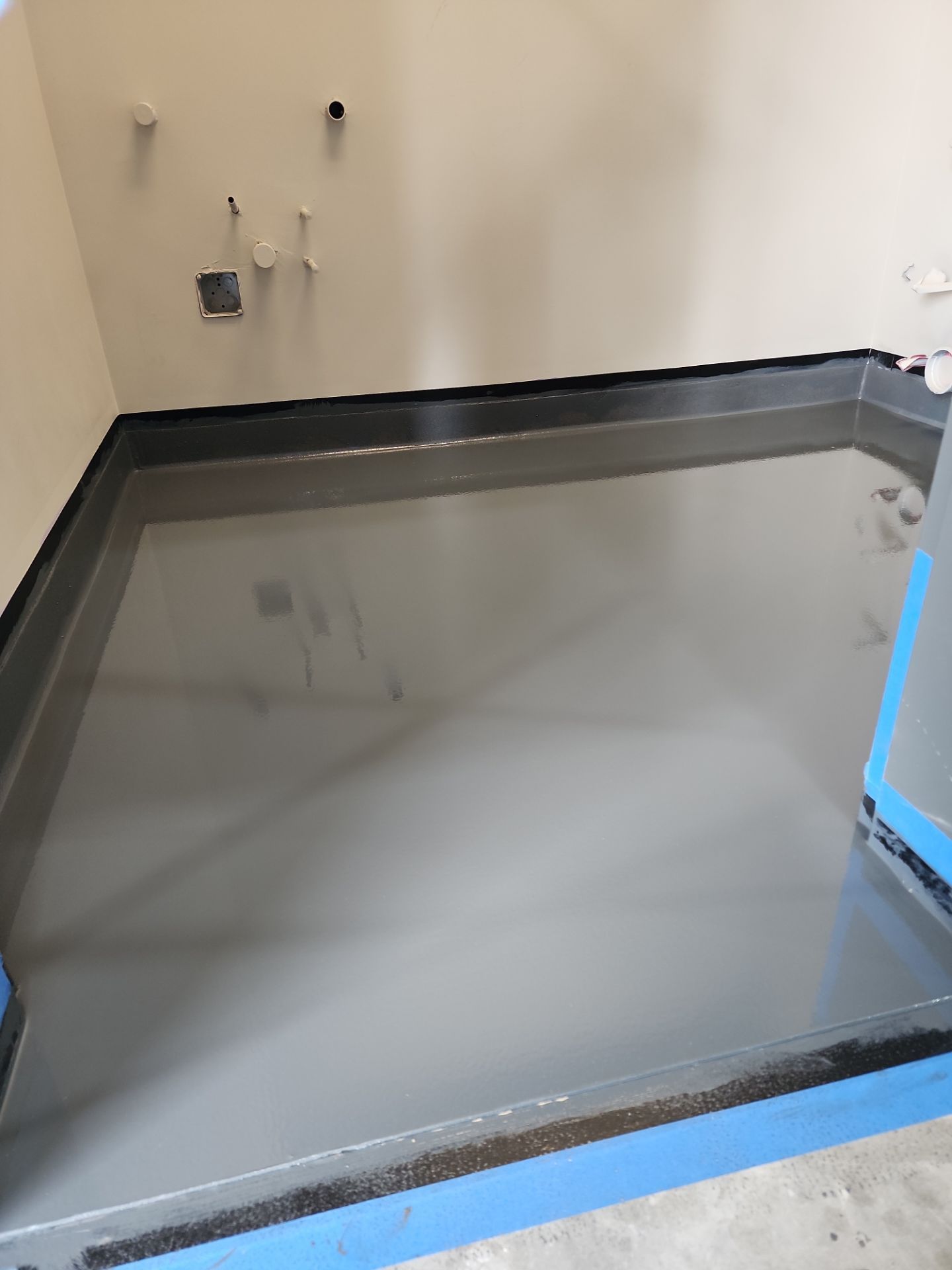 Pepsi Warehouse Concrete Polishing by Seamless Surfaces