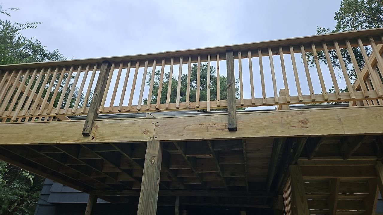 Windsor Blvd - Deck Installation by Pillar and Pine