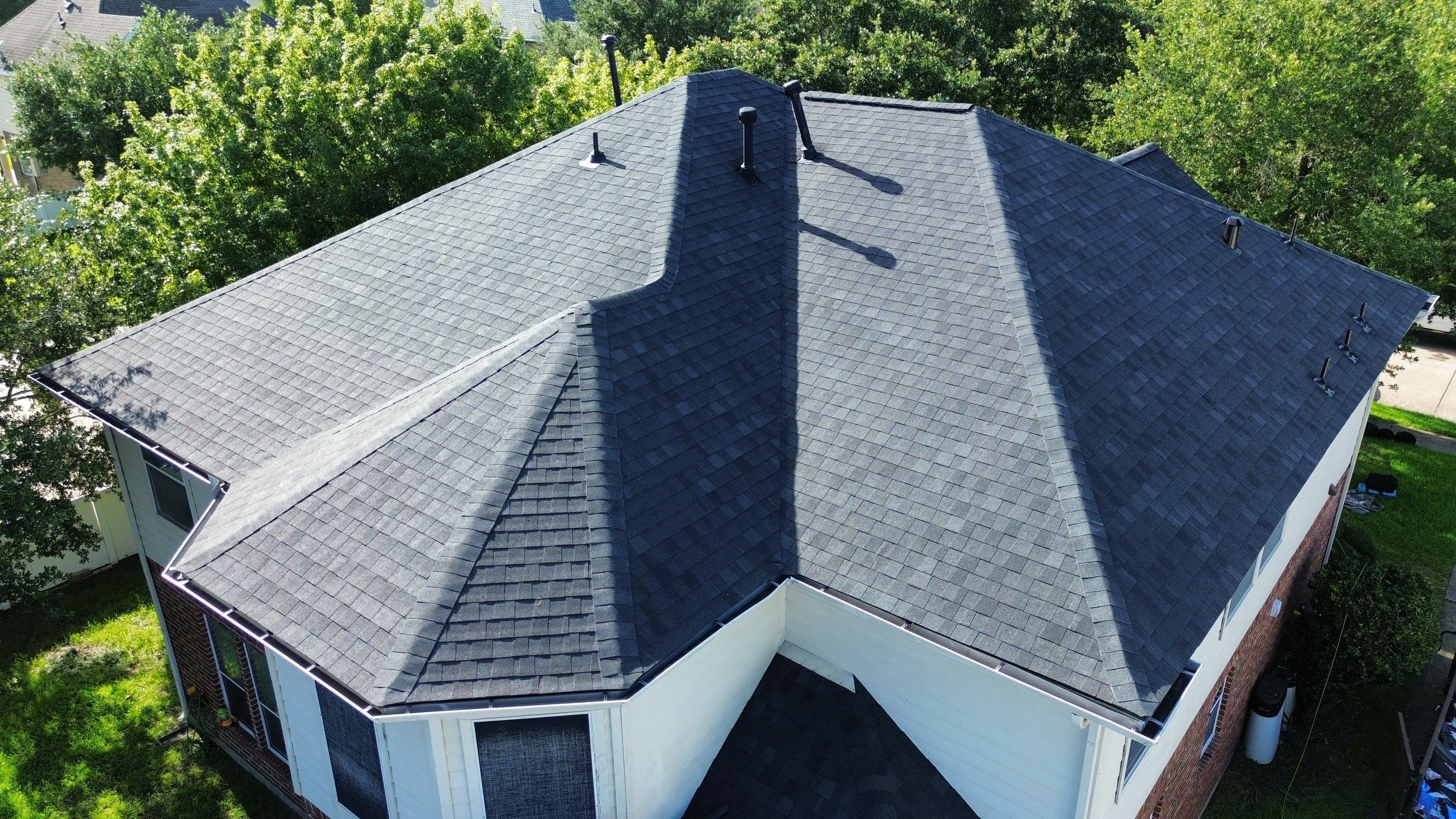 Pearland Roof Installation by Modern BYLT Roofing & Construction