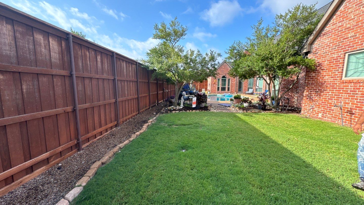 Fence Staining by Nomad Painting