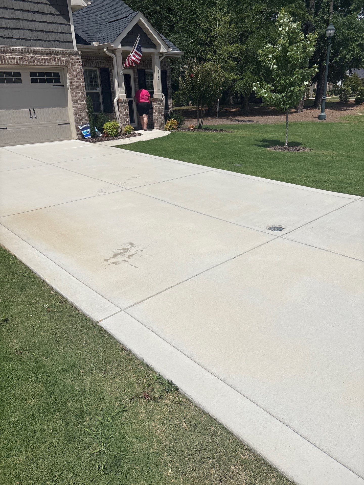 Concrete Driveway using Concrete Sealant by DuraSeal