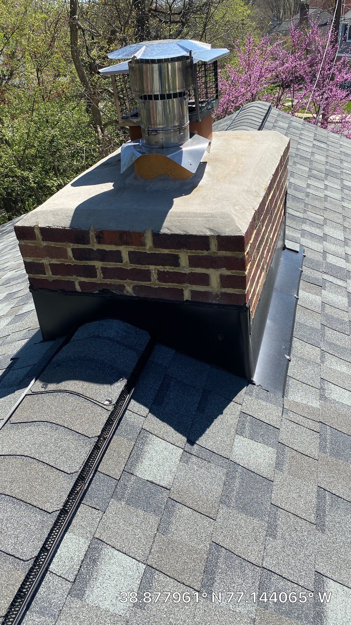 Arlington: CertainTeed Landmark Pro Designer Shingles in Max Def Georgetown Gray by RM Banning, Inc.