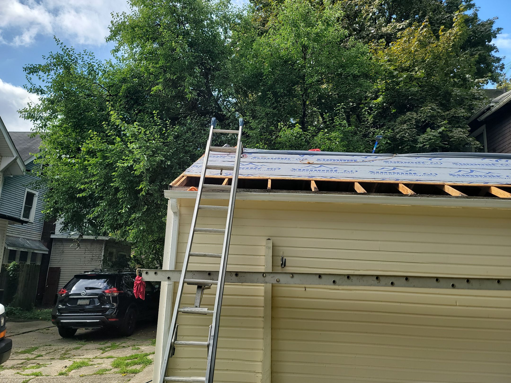 Atlas Pinnacle, Color: Heatherblend, Drip Edge: White by Eagle Eye Roofing