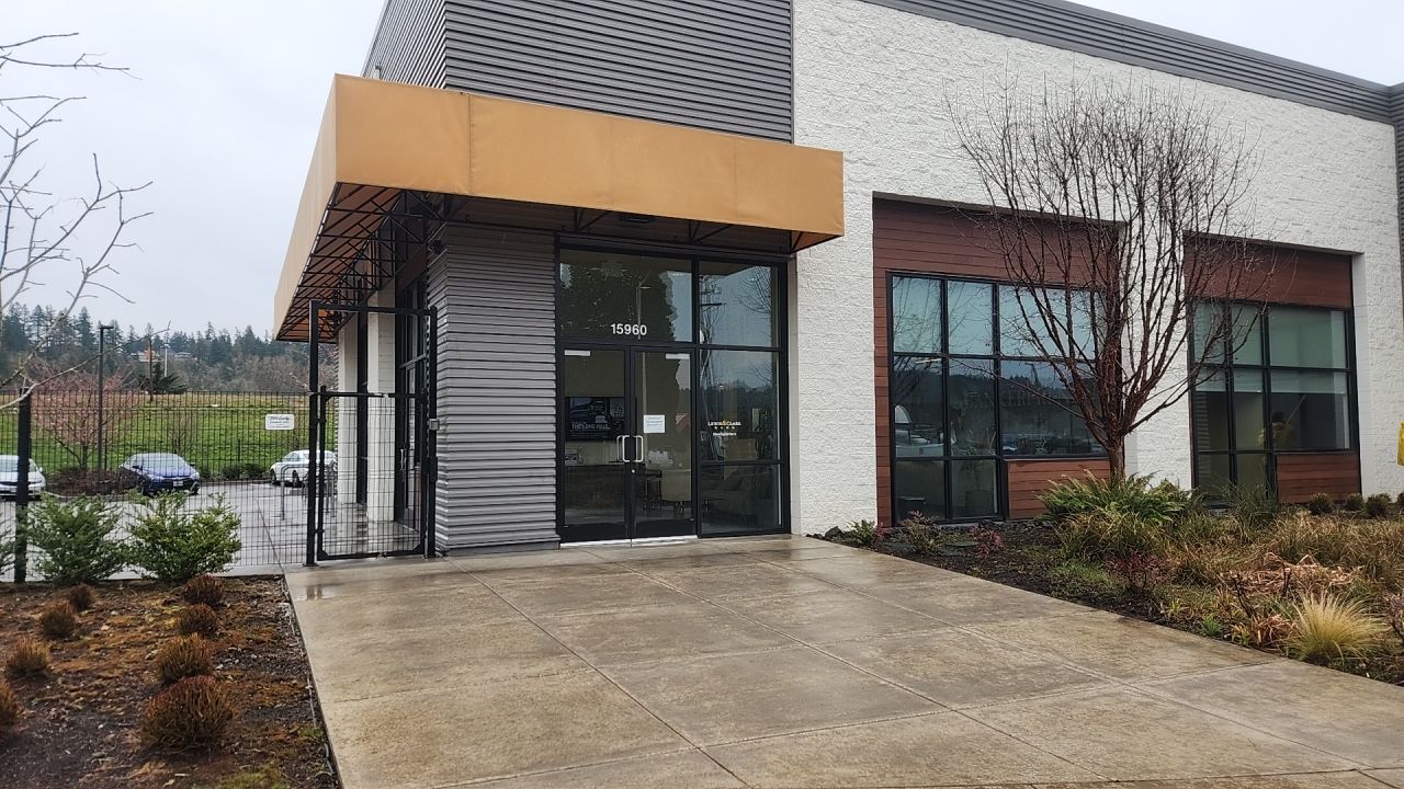 Soft Wash using Soft wash solution by Willamette Outdoor Wash LLC