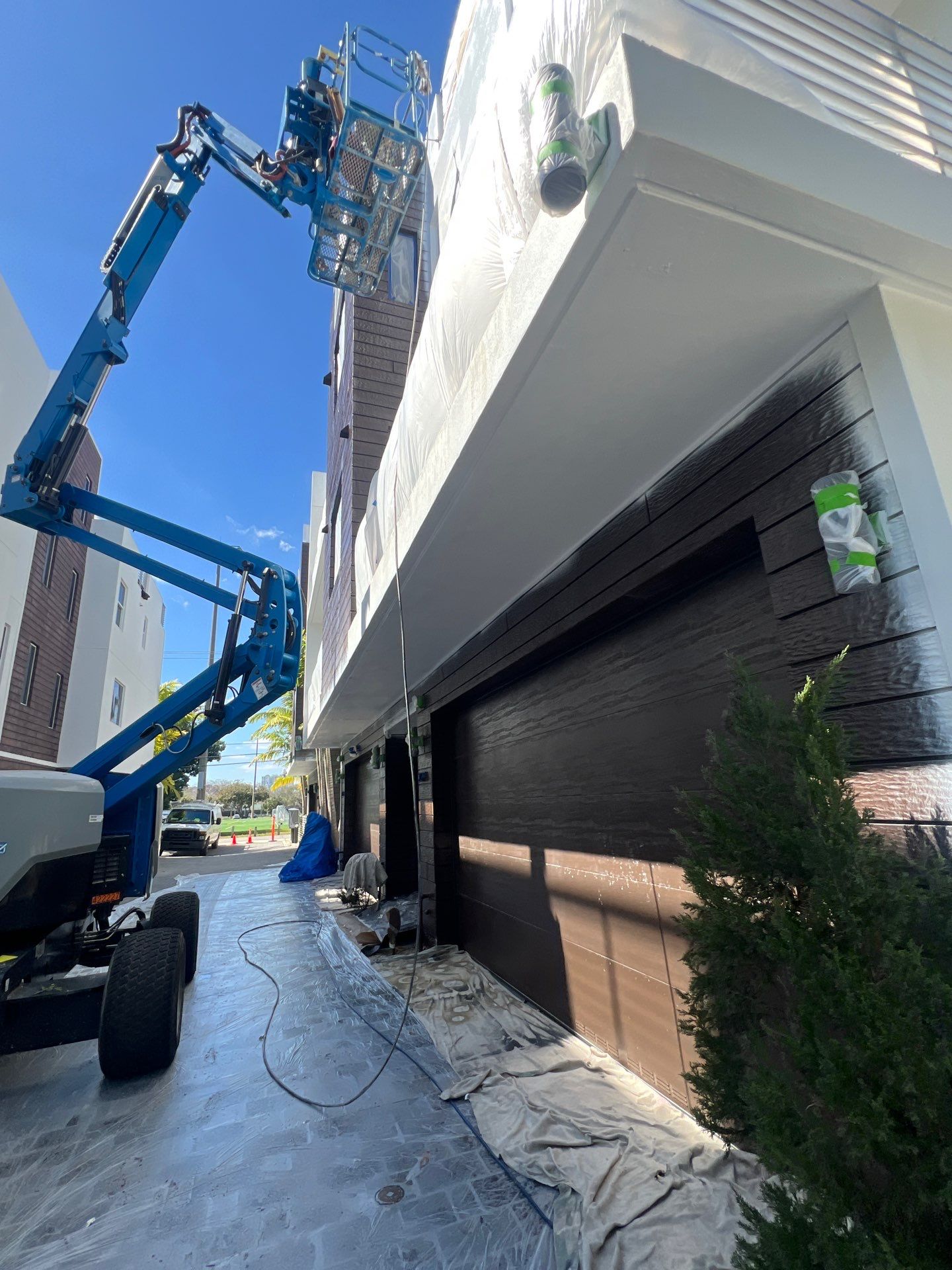 Fort Lauderdale Town Homes Exterior Painting by John “The Greek” Painting