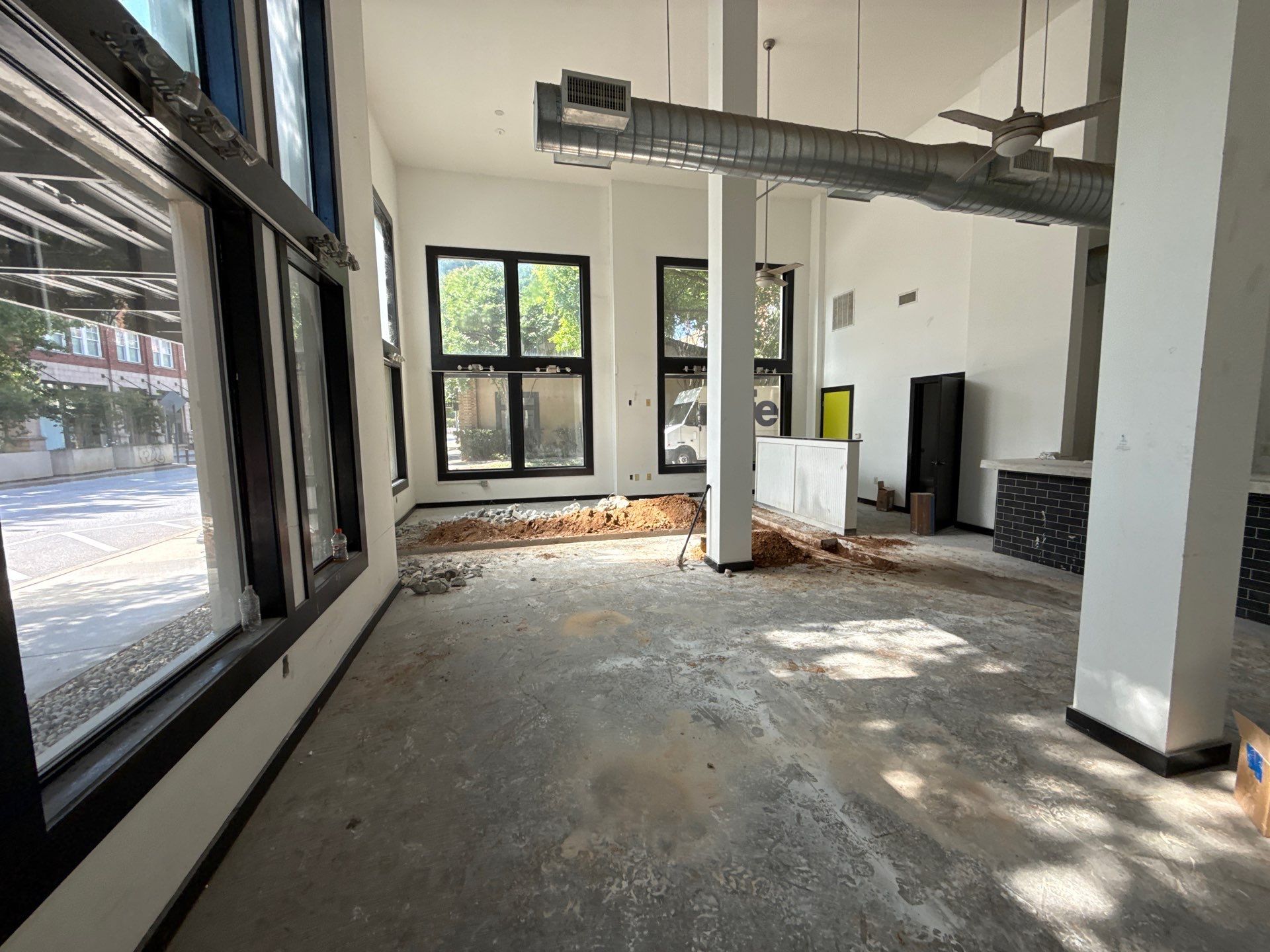 Commercial Retail Build Out for Verizon Mobile in Atlanta by Mark Allan Contracting