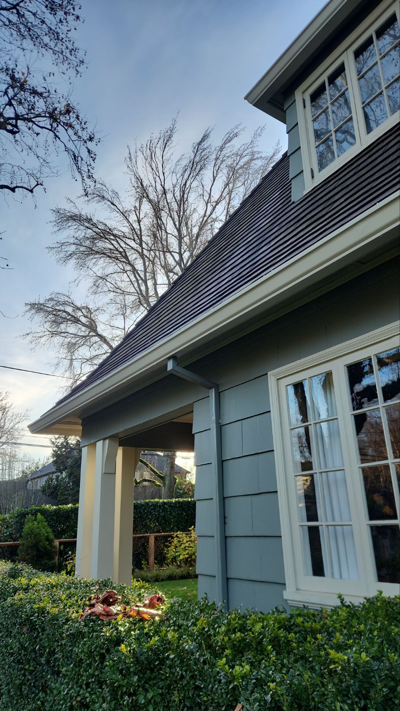 Gutter Guard Installation using Gutter Glove by Willamette Outdoor Wash LLC