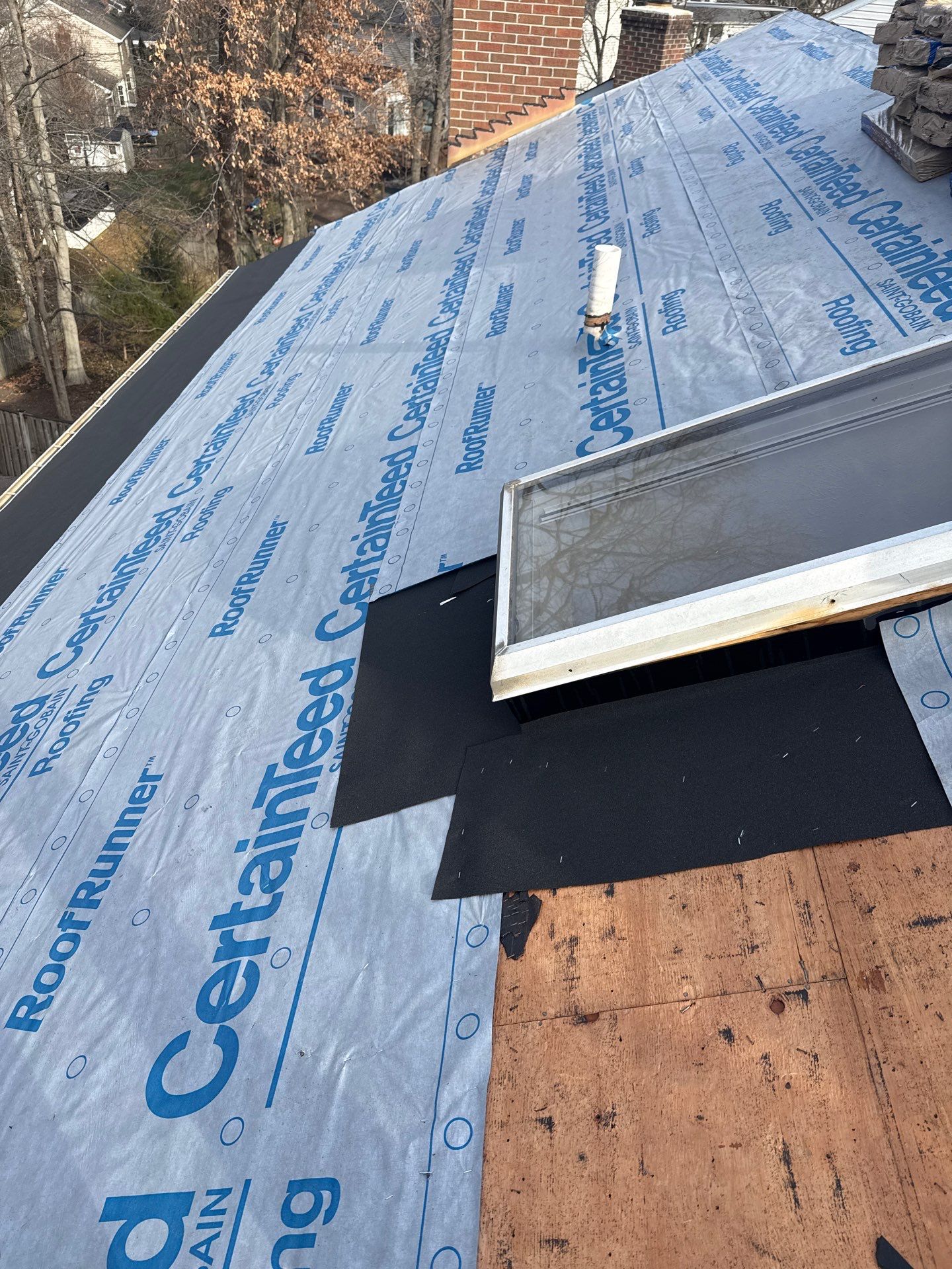 Fairfax Station :Residential Roof Replacement with CertainTeed Landmark Pro in Max Def Drift Wood by RM Banning, Inc.