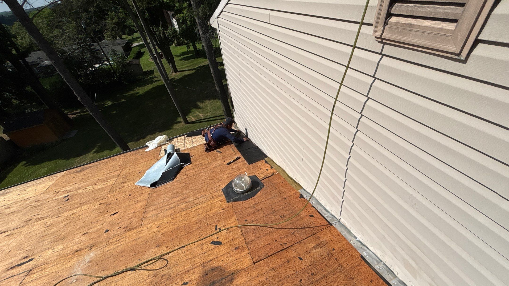 Roof Replacement using Owens Corning Onyx Black by 180 Contractors