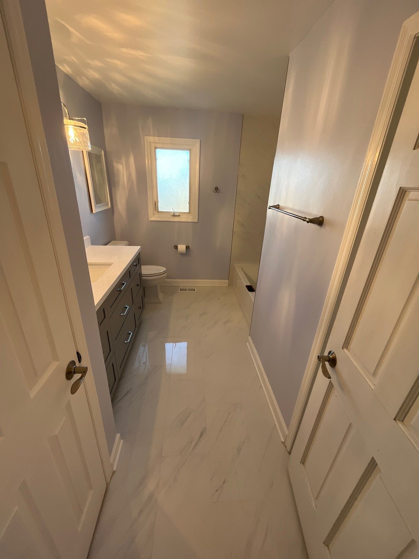 Tinley Park Remodeled bathroom! by Snap Home Solutions