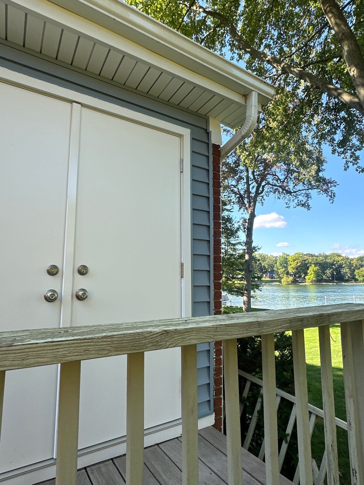 Siding Replacement using Alside Charter Oak D4.5" Colonial White by 180 Contractors