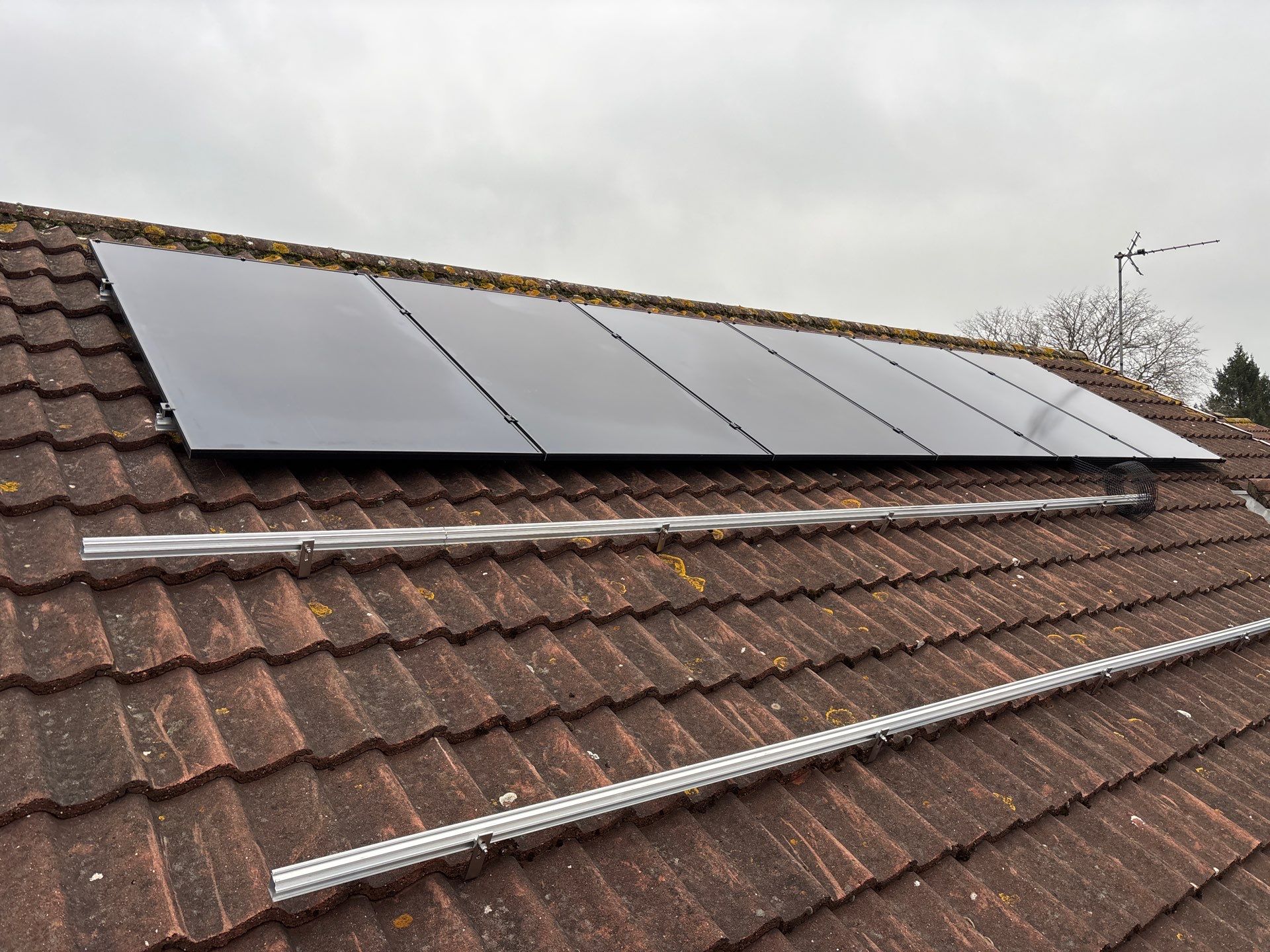 One team. One install window. A smarter way to go fully renewable. by Elite Services Group Ltd