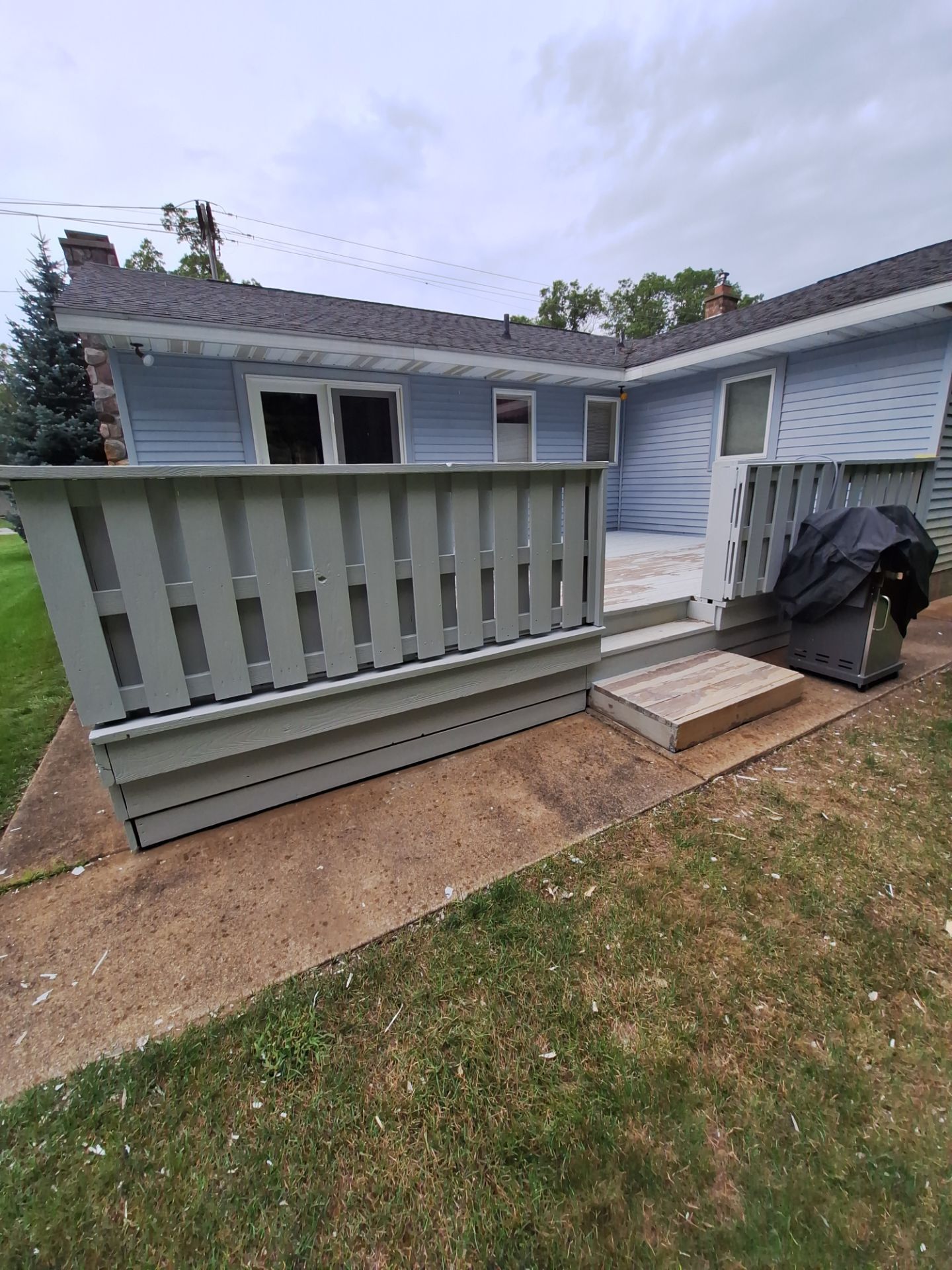 Deck and Shed Re-paint by Gordon Painting
