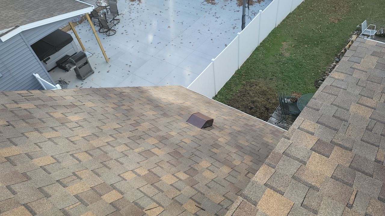 ATLAS PINNACLE PRISTINE COLOR: COPPER CANYON DRIP EDGE: WHITE by Eagle Eye Roofing