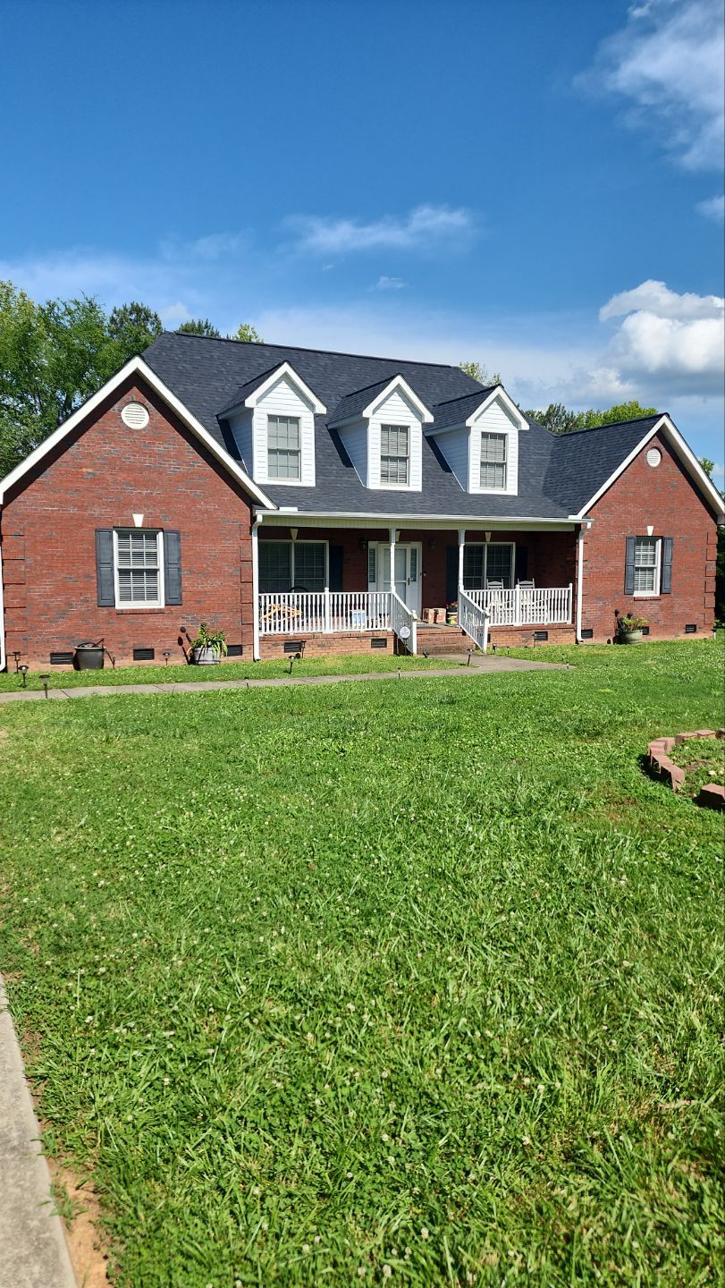 Residential Roofing Installation using Owens Corning® Oakridge Onyx Black by Indigo State Roofing