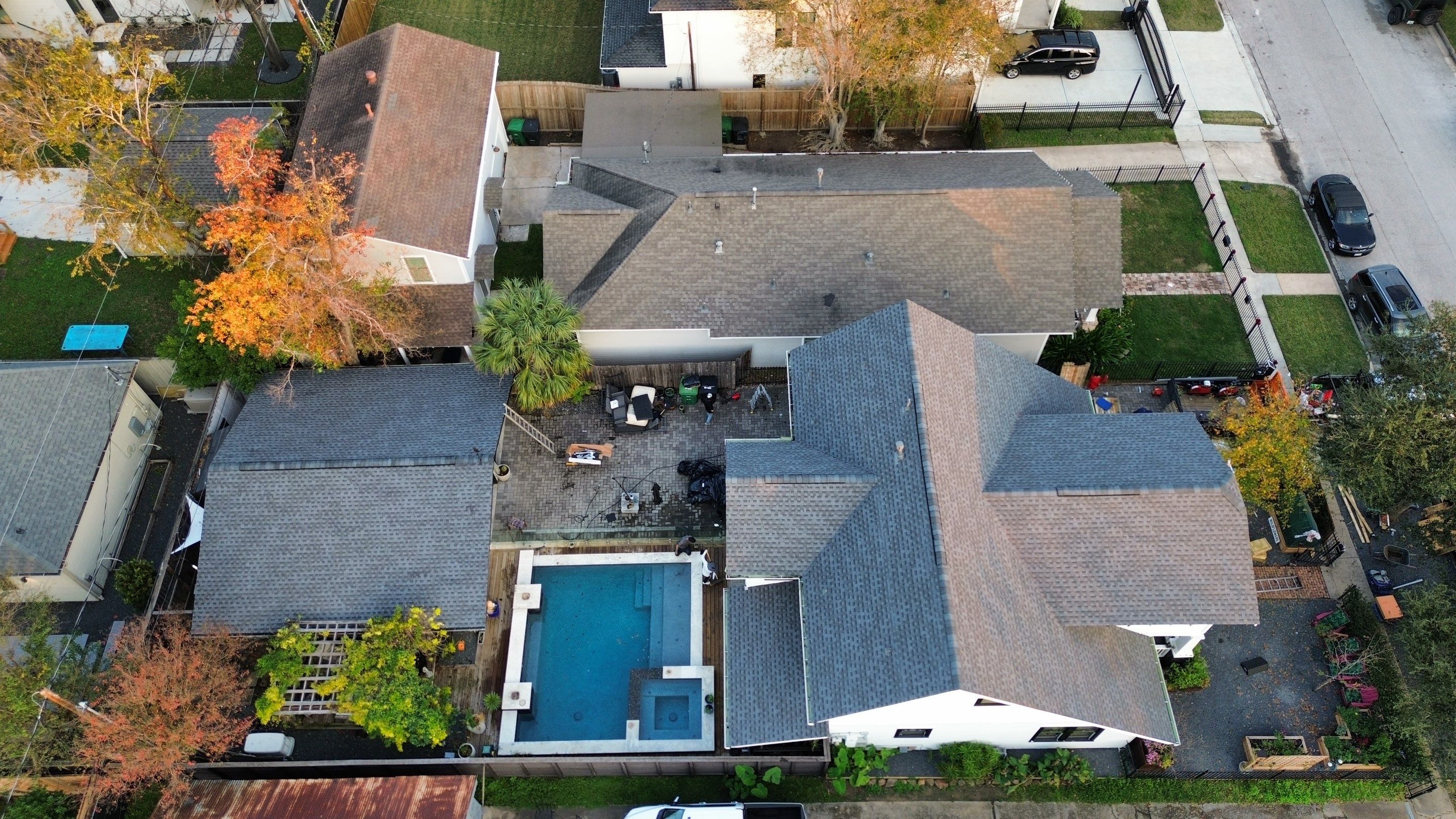 Houston Residential Roof Replacement Featuring GAF HDZ Shingles in Pewter Gray by Houston Roofing & Construction