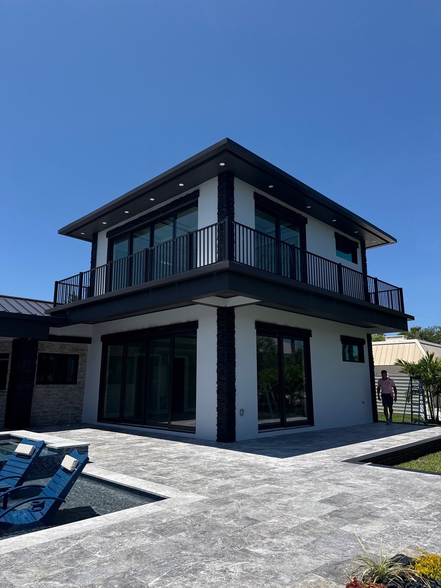 7-Inch Smooth Box Seamless Gutters using black seamless gutters in Siesta Key Fl by Gutter Professors