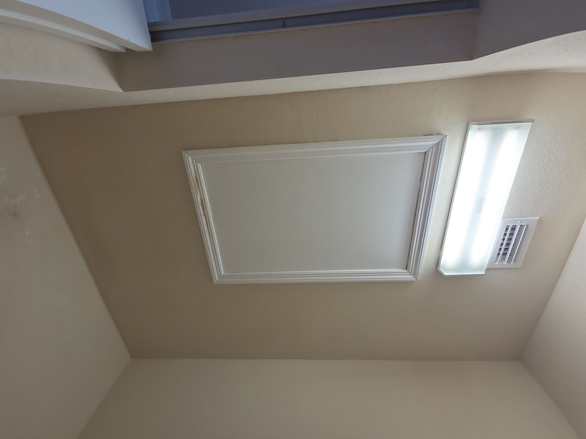Comprehensive HVAC Vent and Interior Surface Remediation in Fort Myers by Microscope