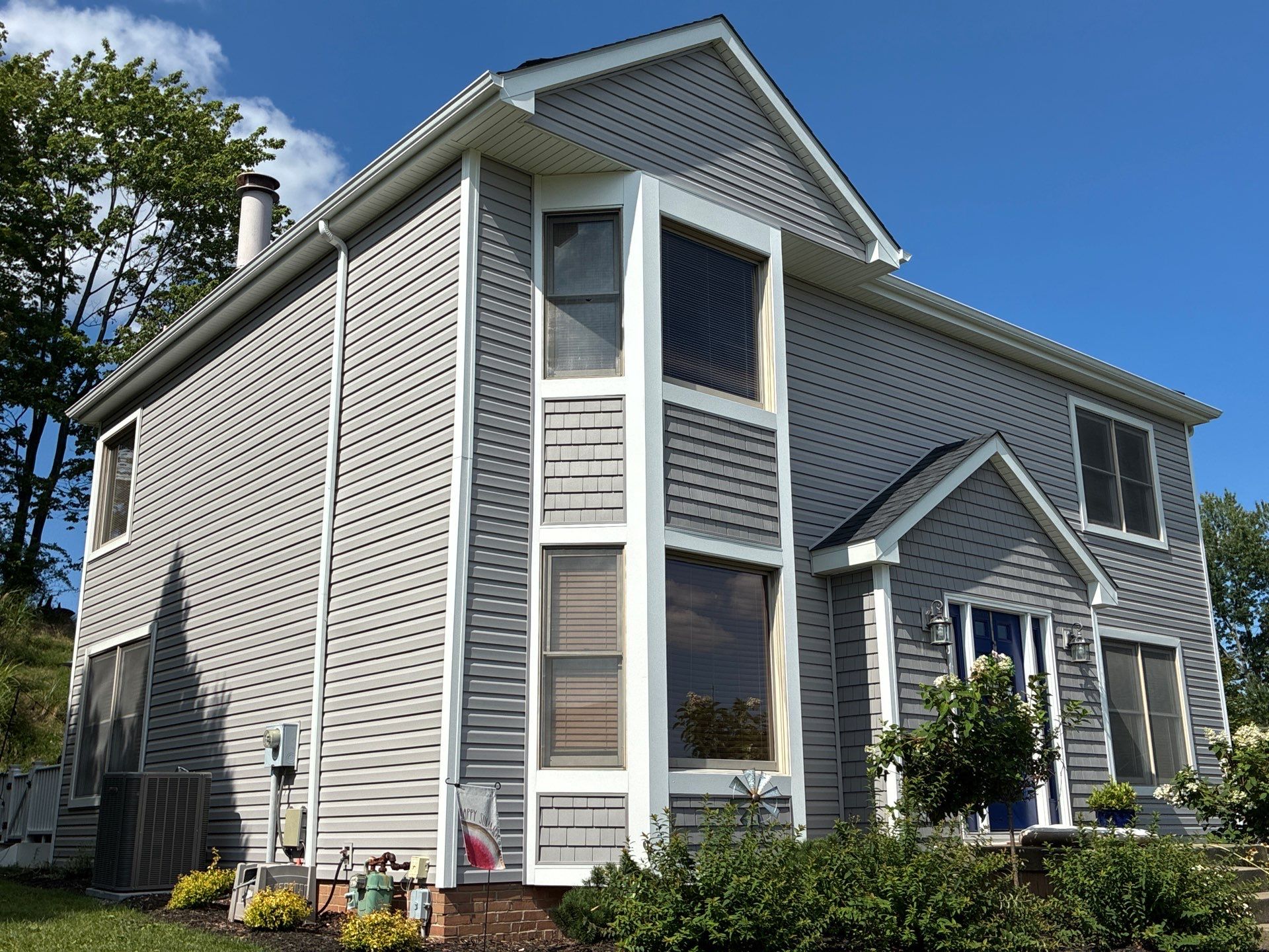 Full Residential Vinyl Siding Renovation With Mastic Cedar Discovery Shingle Shake and Ovation Lap Siding by Ideal Siding Pittsburgh
