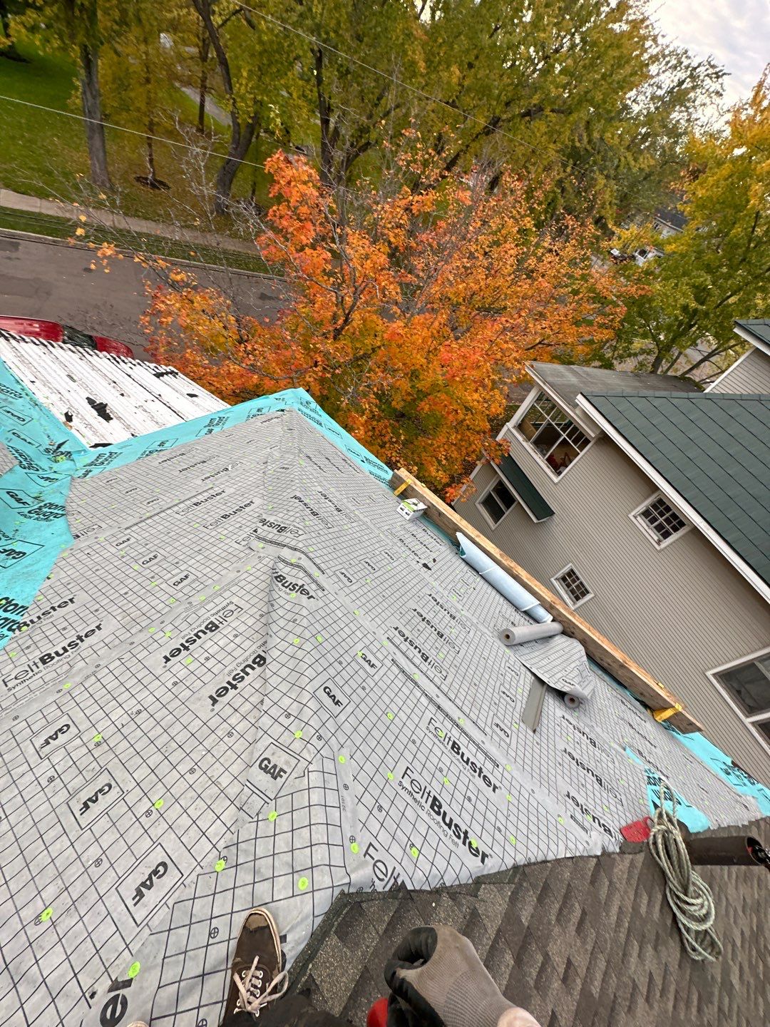 Residential Roofing Installation using Asphalt GAF HDZ by Artisan Roofing & Home Improvements Inc.
