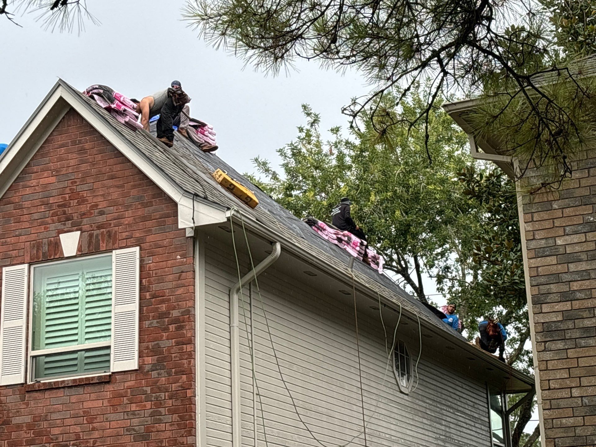 Residential Roofing Installation using Owen's Corning Duration (Lifetime) Shingles by Roof Repair Company